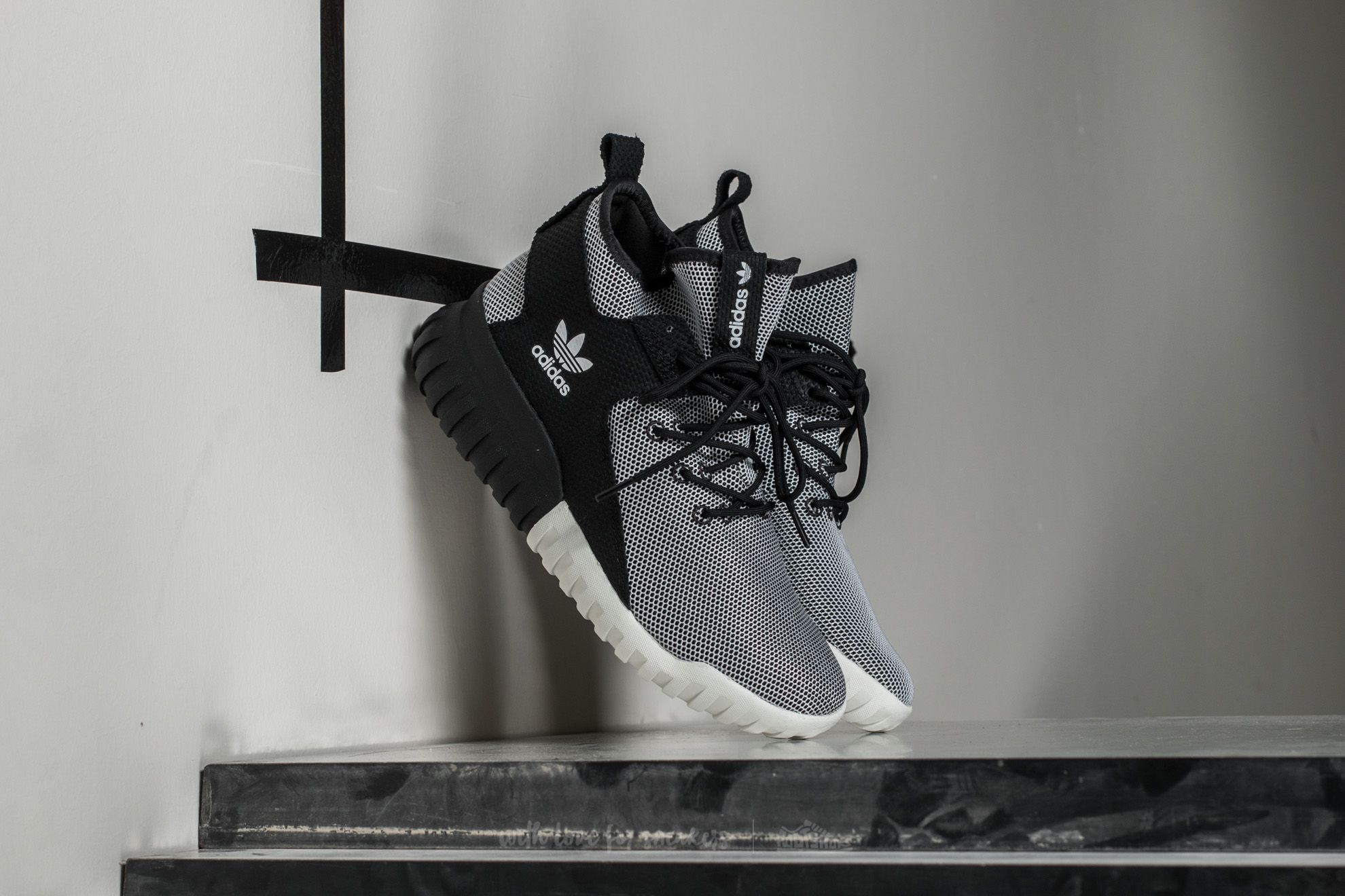 adidas Tubular X