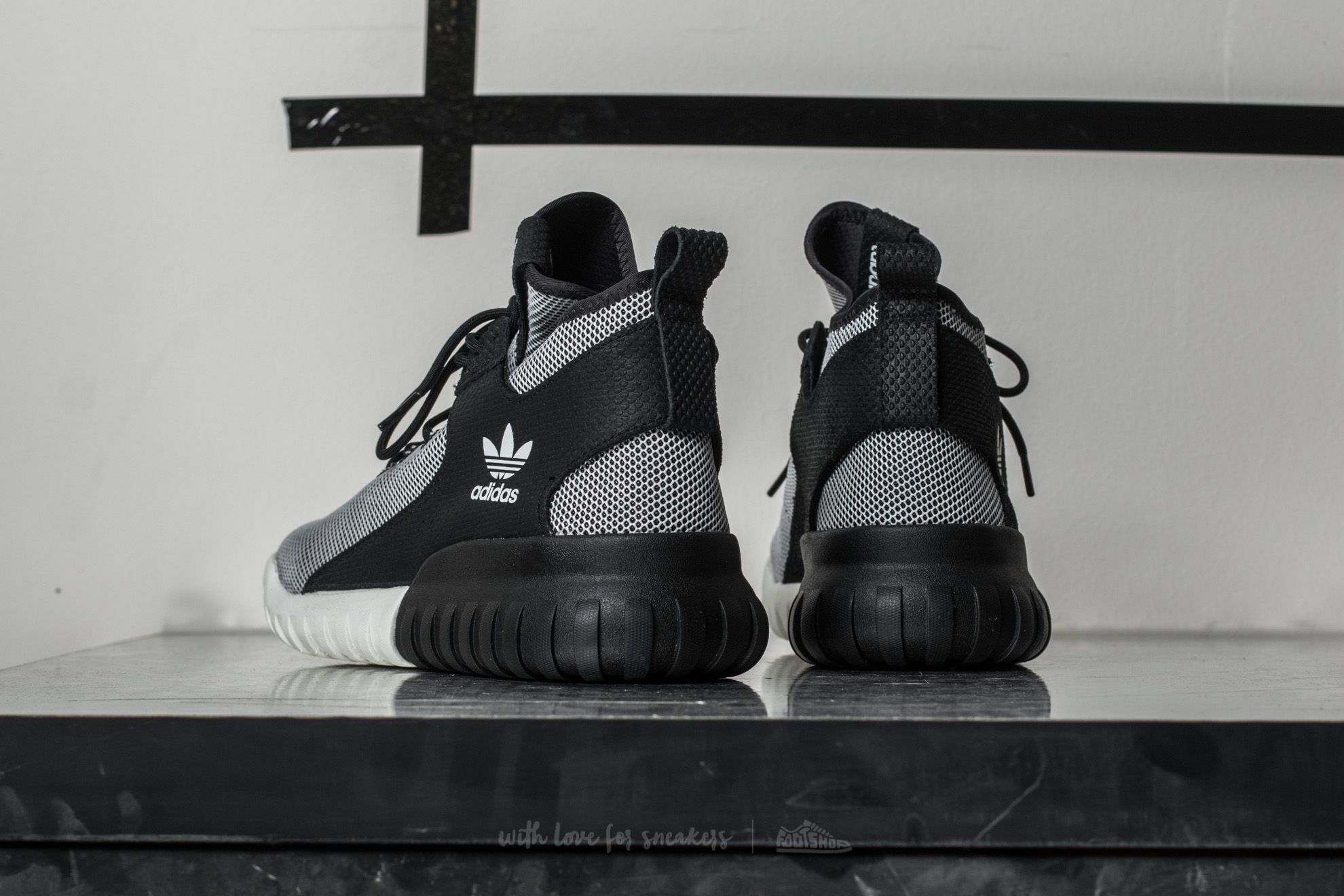 Adidas tubular x black and white sale