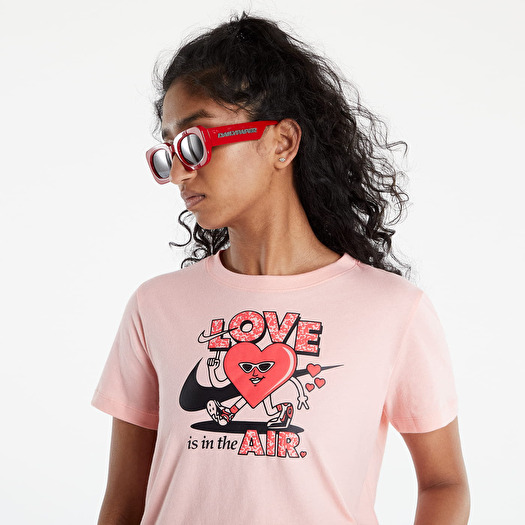 T shirt Nike Women s Short Sleeve T shirt