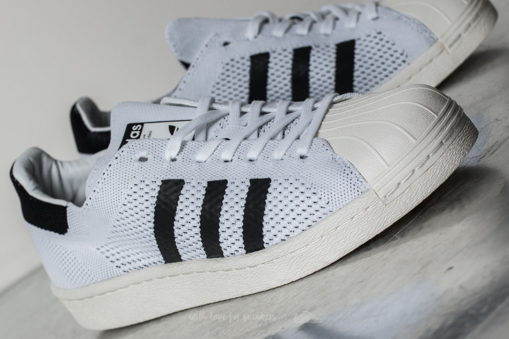 Adidas superstar boost primeknit top