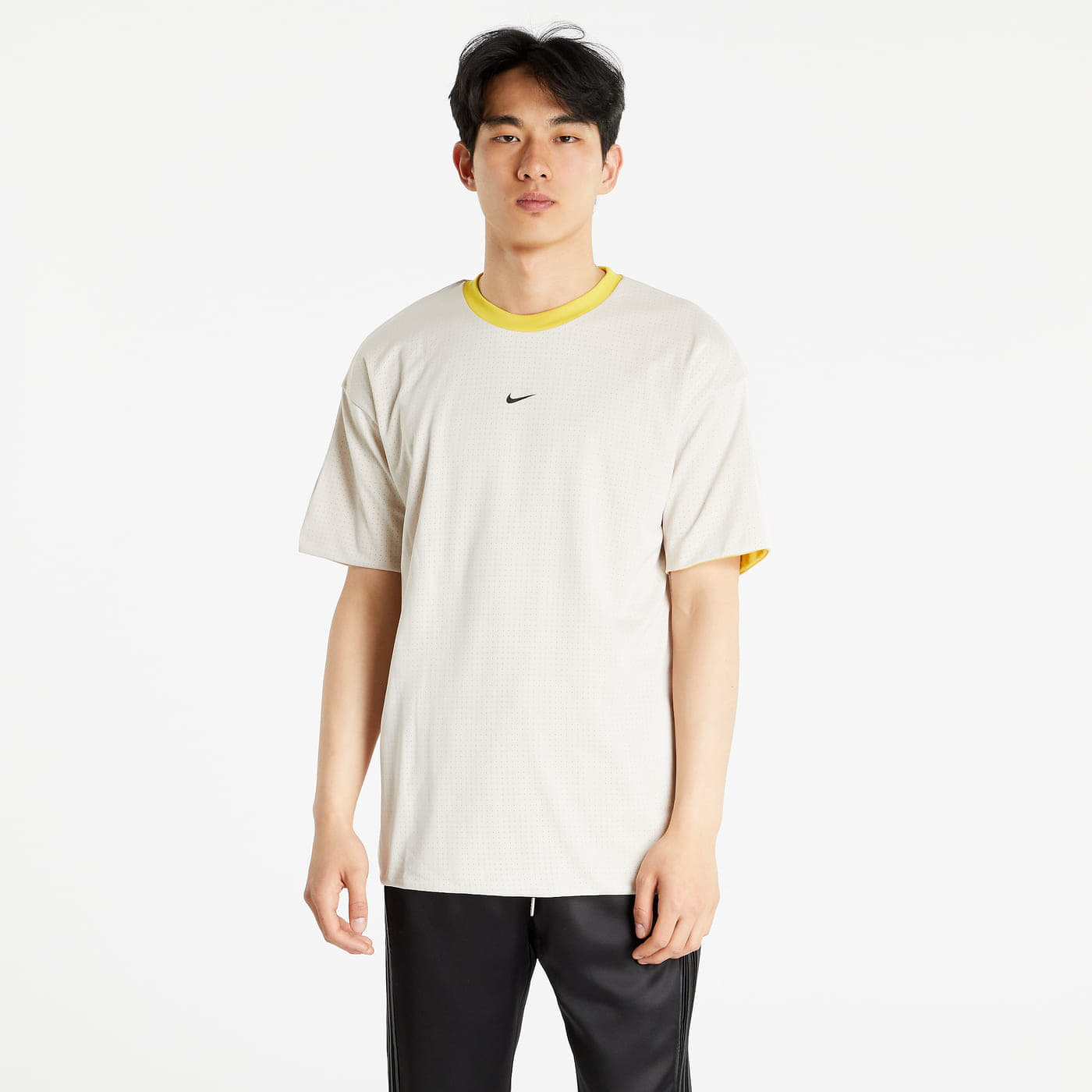 Topuri Nike NSW Ste Reversible Short Sleeve Top Lt Orewood Brn/ Vivid Sulfur