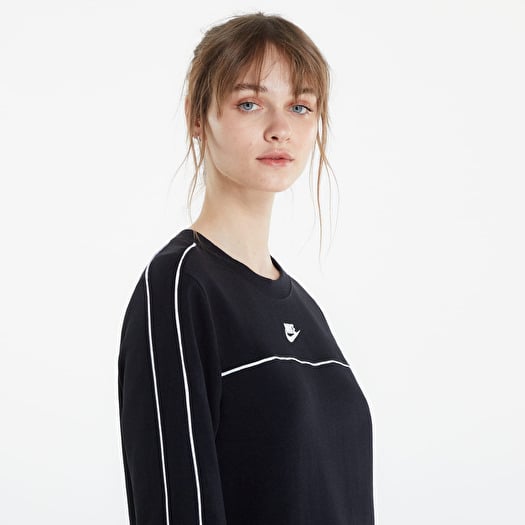 Nike millenium shop black white