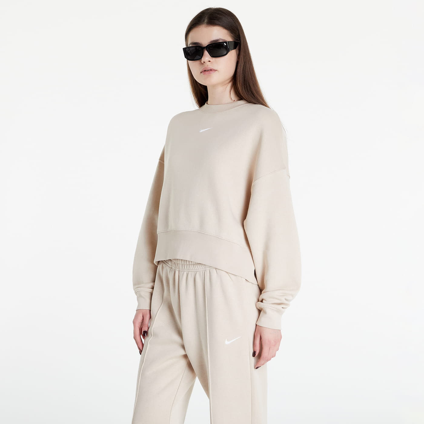 Hoodies and sweatshirts  Nike NSW Essential Clctn Fleece Oversized Crew Sanddrift/ White