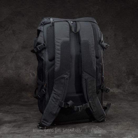 barlow backpack large herschel Supply Co. Portmantos internal storage pockets and a custom rain cover. Herschel Supply Co. Barlow Backpack