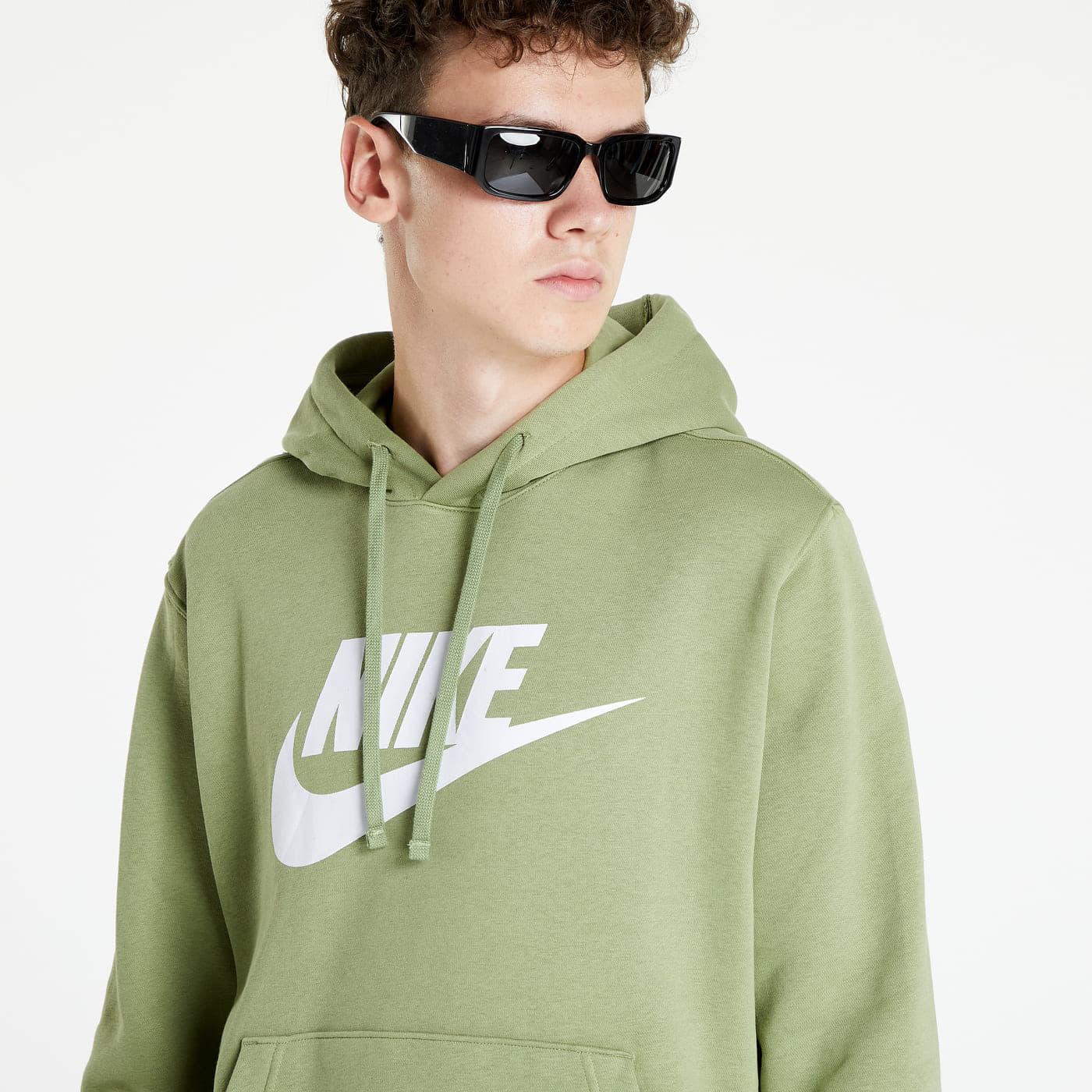 nike sportswear club fleece pistachio