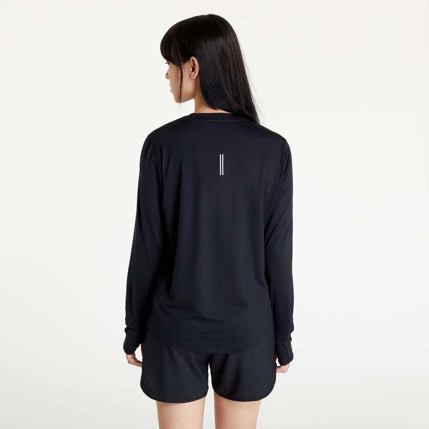T-shirts Nike Element Crew T-Shirt Black