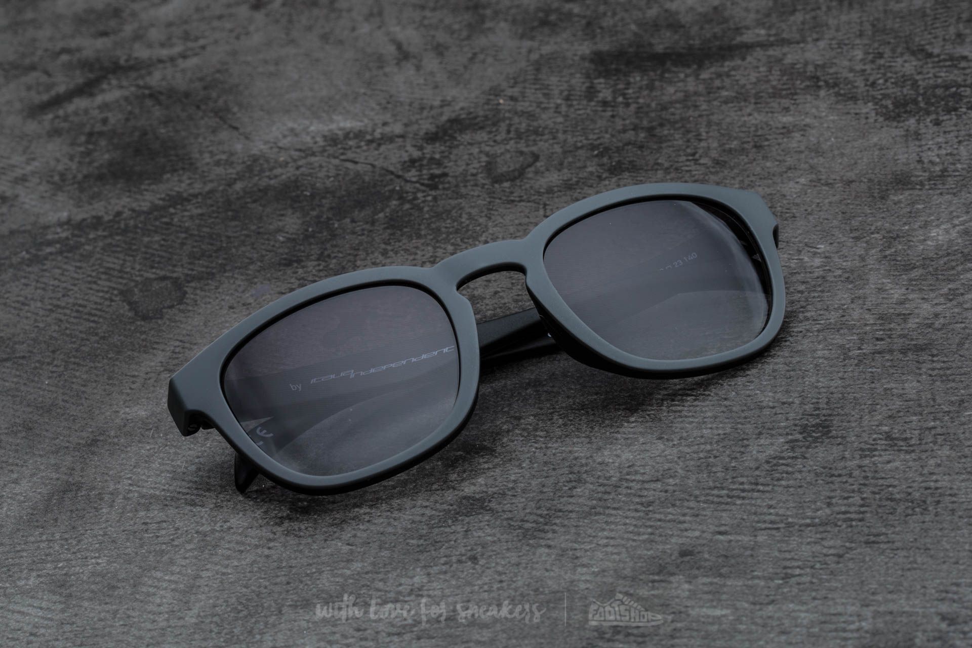 Lunettes de soleil adidas x Italia Independent AOR001 Sunglasses Grey/ Black