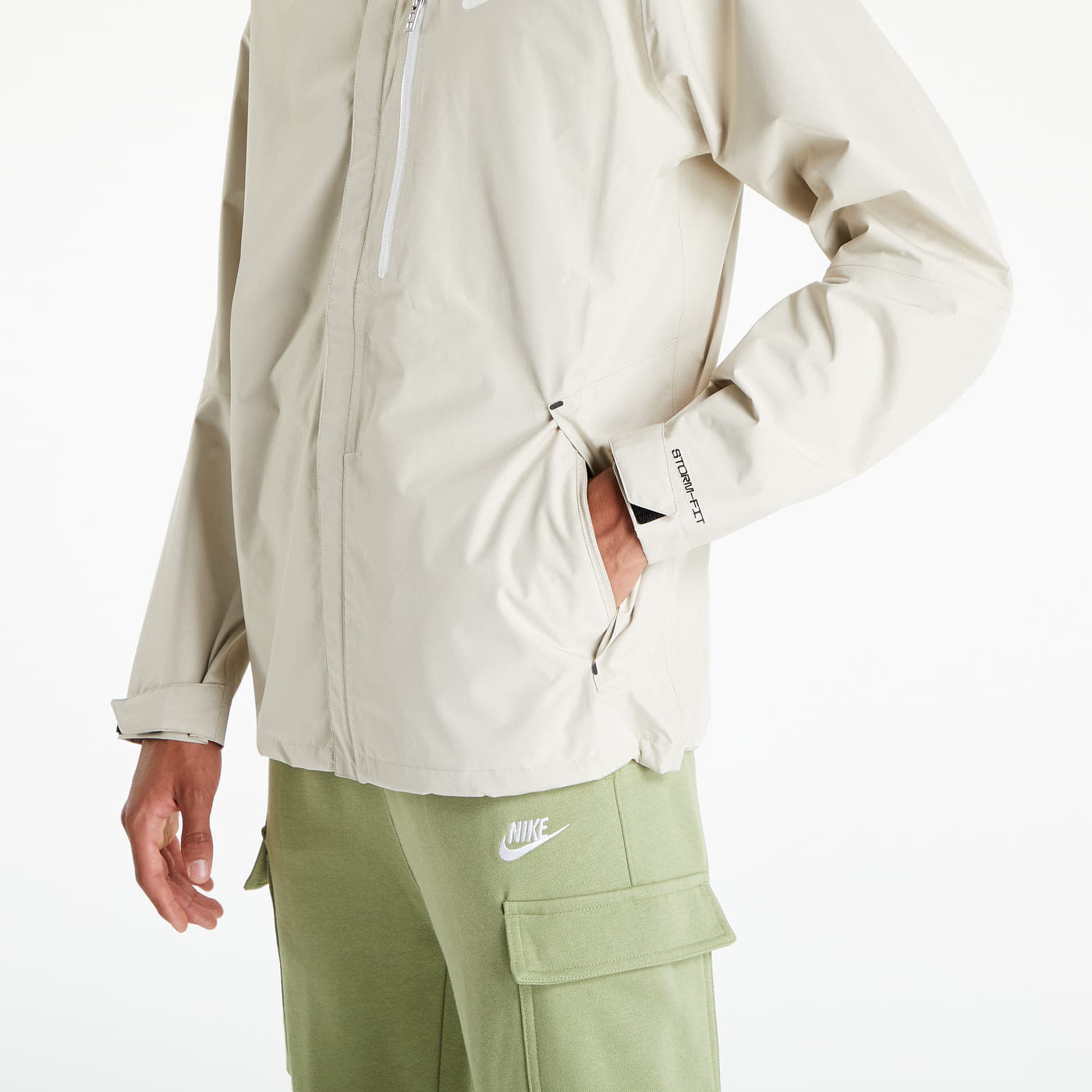 Bundy Nike Sportswear Storm-FIT Legacy Shell Jacket Creamy