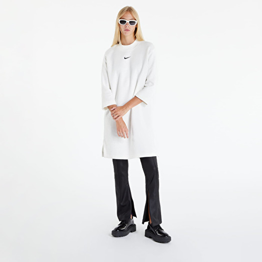 Nike sportswear essential women's fleece 2025 dres