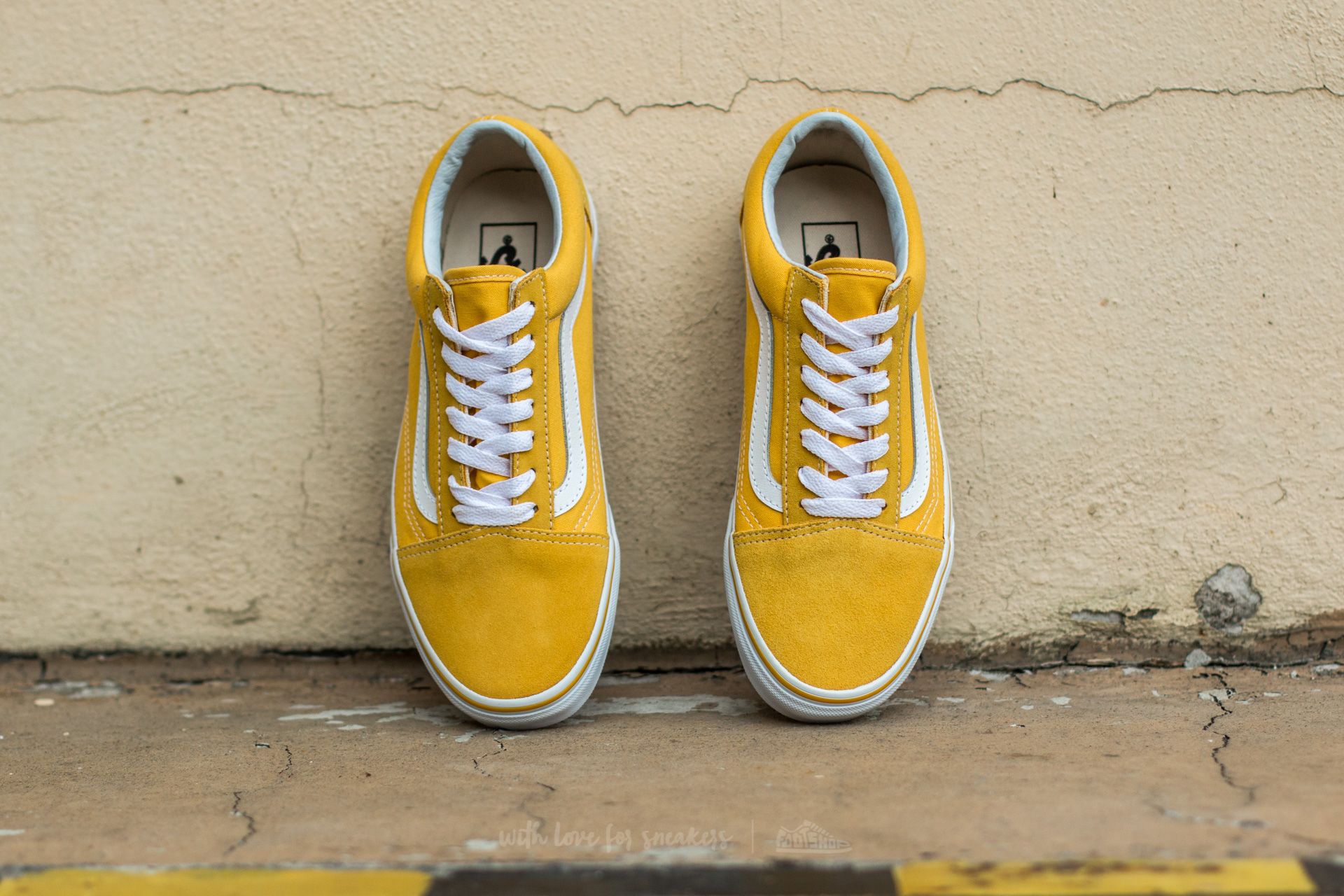 Vans old hotsell skool spectra yellow