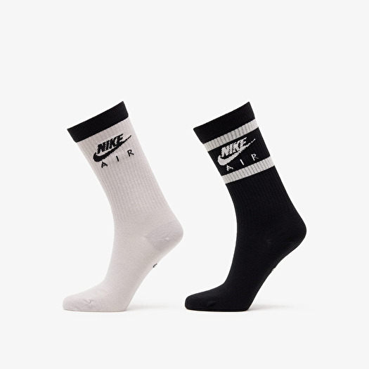nike essential socks black