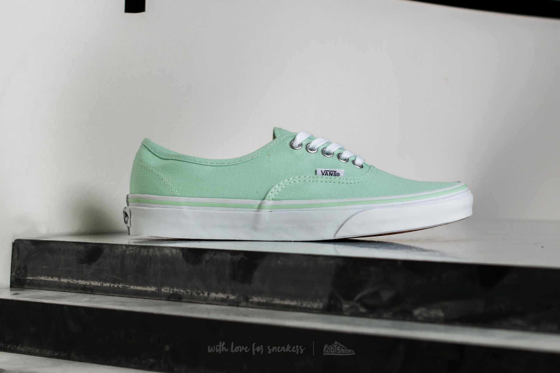 Moški čevlji Vans Authentic Bay/ True White