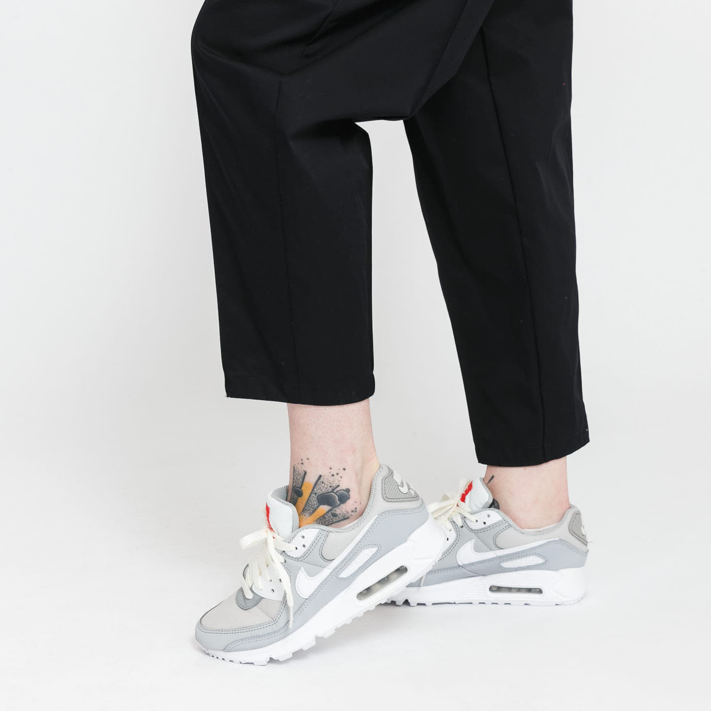 Kelnės Nike Sportswear Essential Woven High-Rise Pant Black