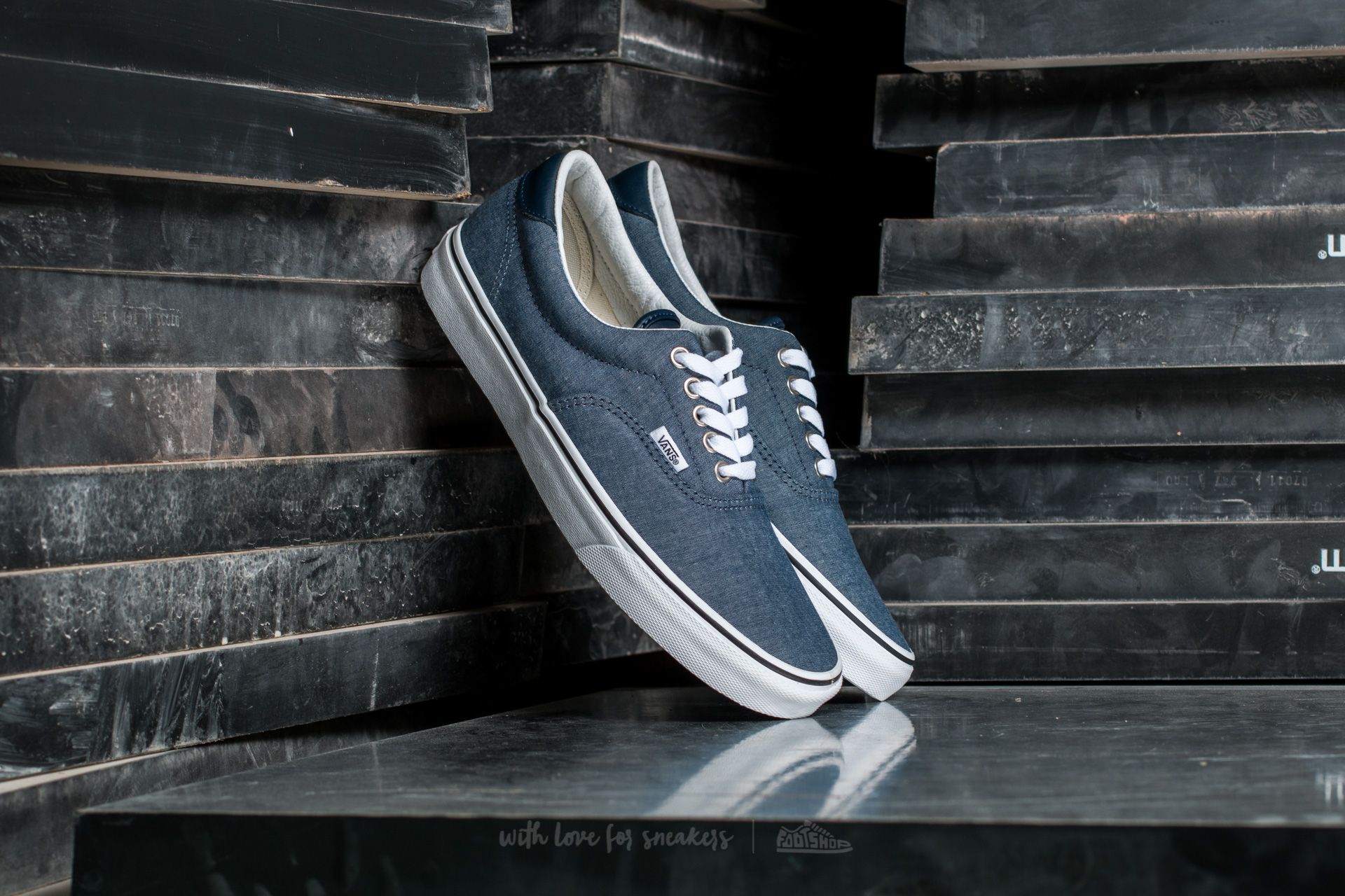 Vans on sale era chambray