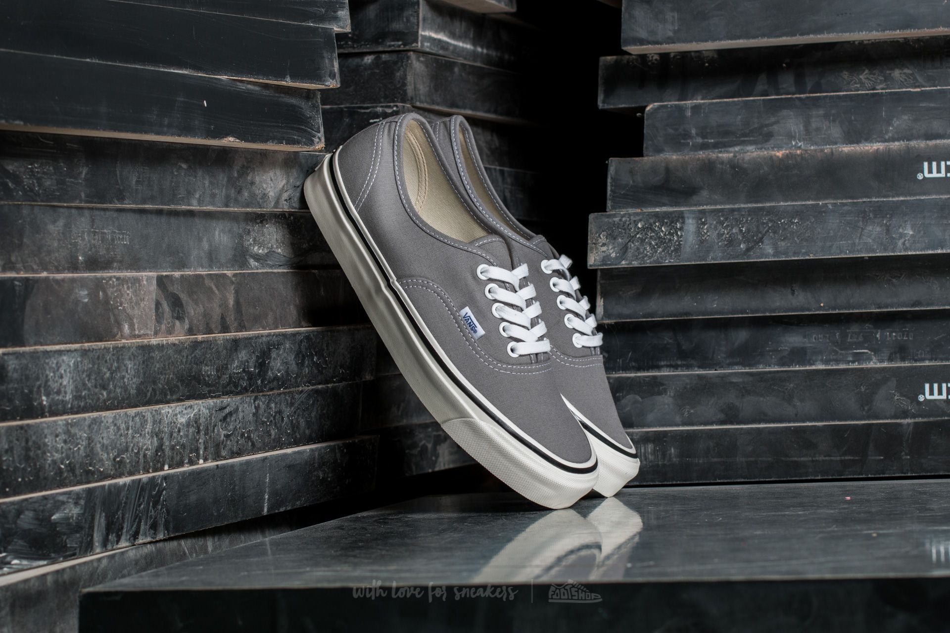 Men's shoes Vans Authentic 44 DX (Anaheim Factory) Light Grey