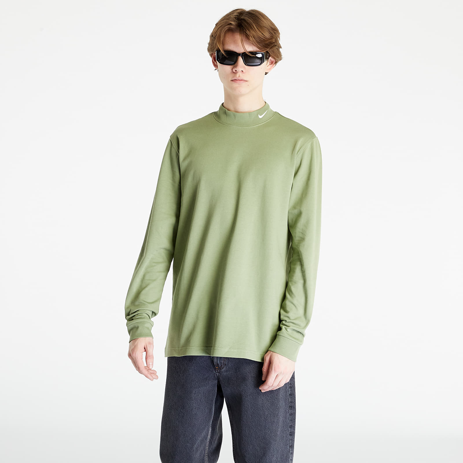 Levně Nike Sportswear Long Sleeve Mock-Neck Shirt Oil Green/ White
