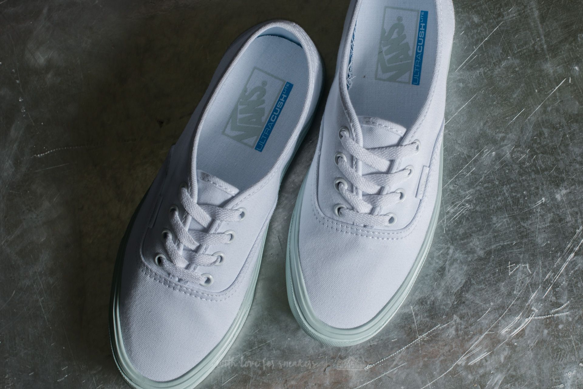 Vans lite white hot sale