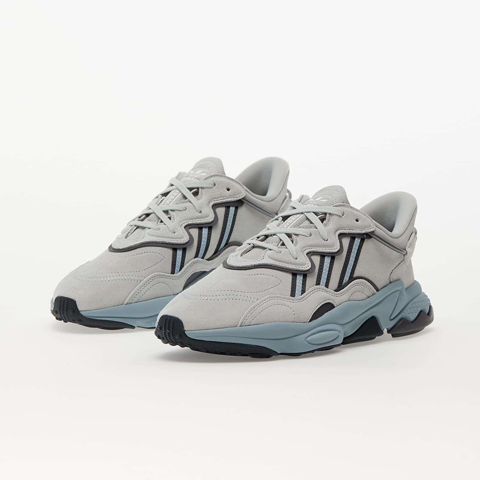 Miesten kengät adidas Ozweego Magic Grey/ Magic Grey/ Carbon