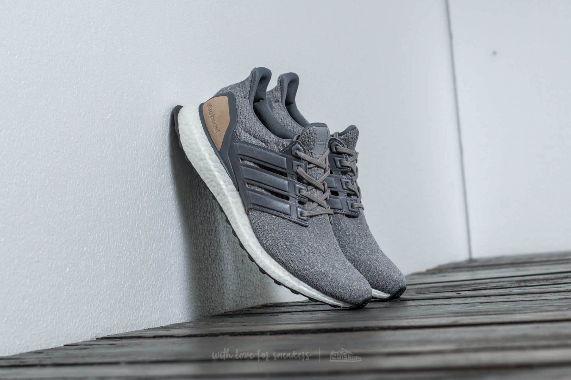 Ultra boost mid clearance khaki