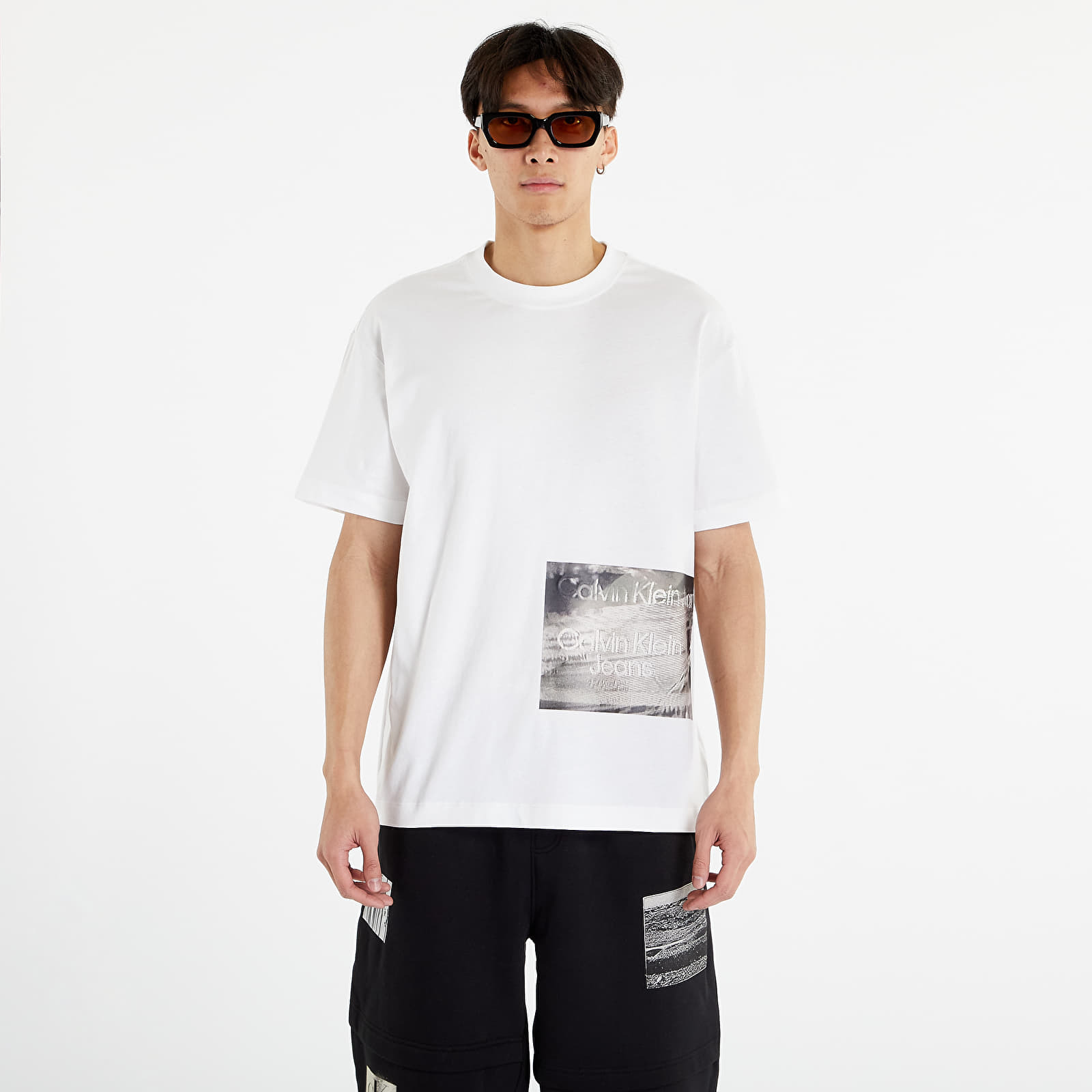Levně Calvin Klein Jeans Motion Blur Photoprint S/S T-Shirt Bright White