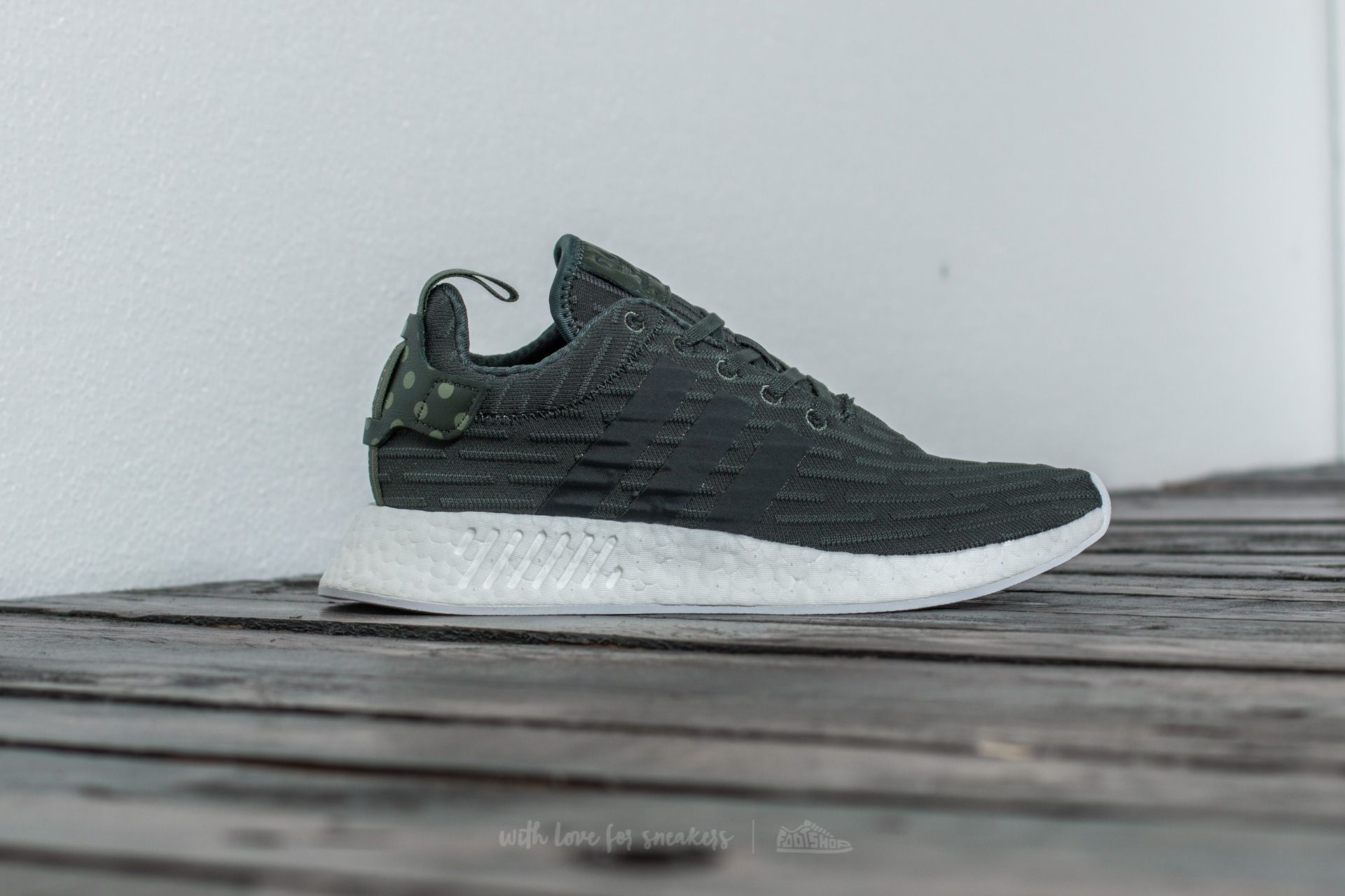 adidas NMD_R2 W