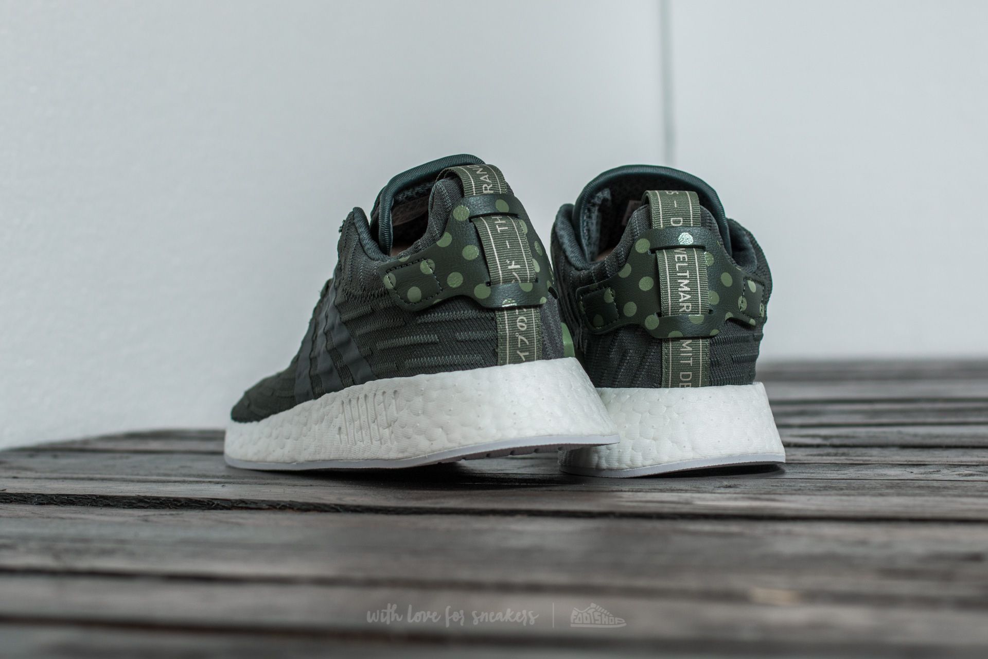 adidas NMD_R2 W