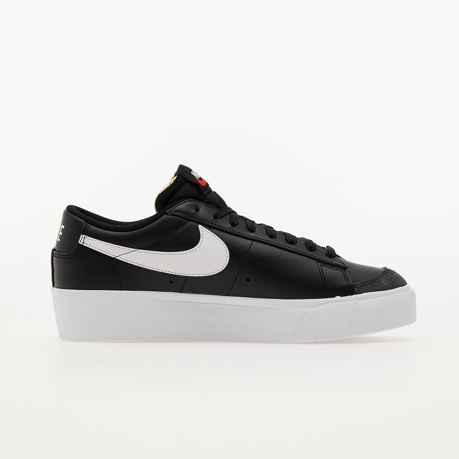 Women's shoes Nike W Blazer Low Platform Black/ White-Black-Black