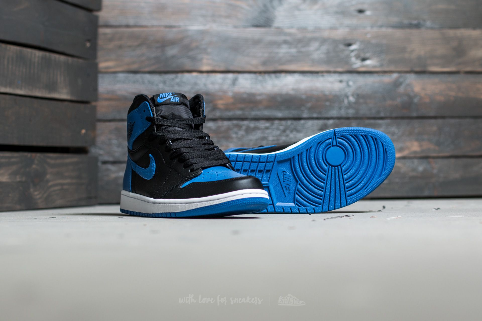 Miesten kengät Air Jordan 1 Retro High OG Black/ Royal-White