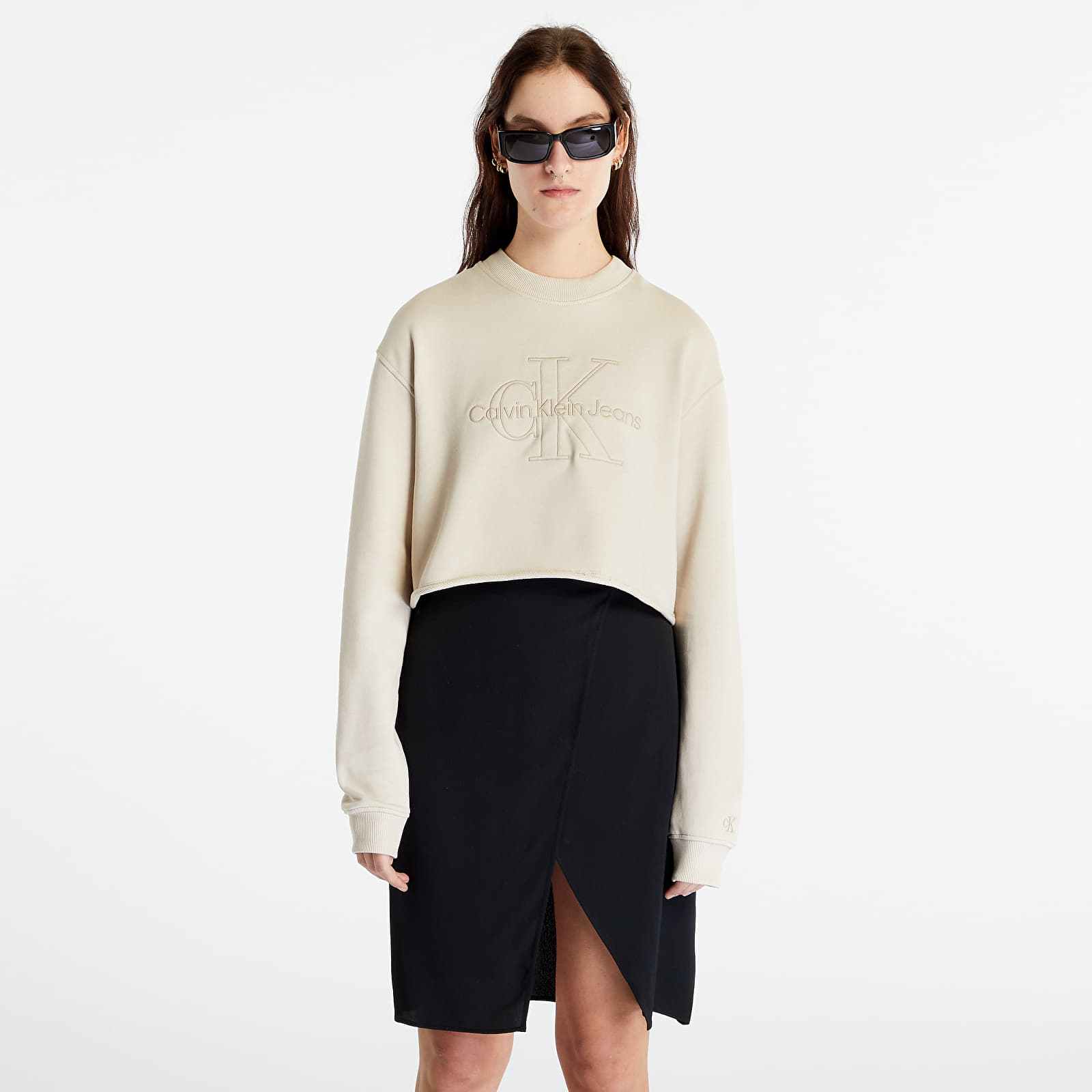 Sweatjacken und Sweatshirts Calvin Klein Jeans Cropped Embroidered Sweatshirt Classic Beige