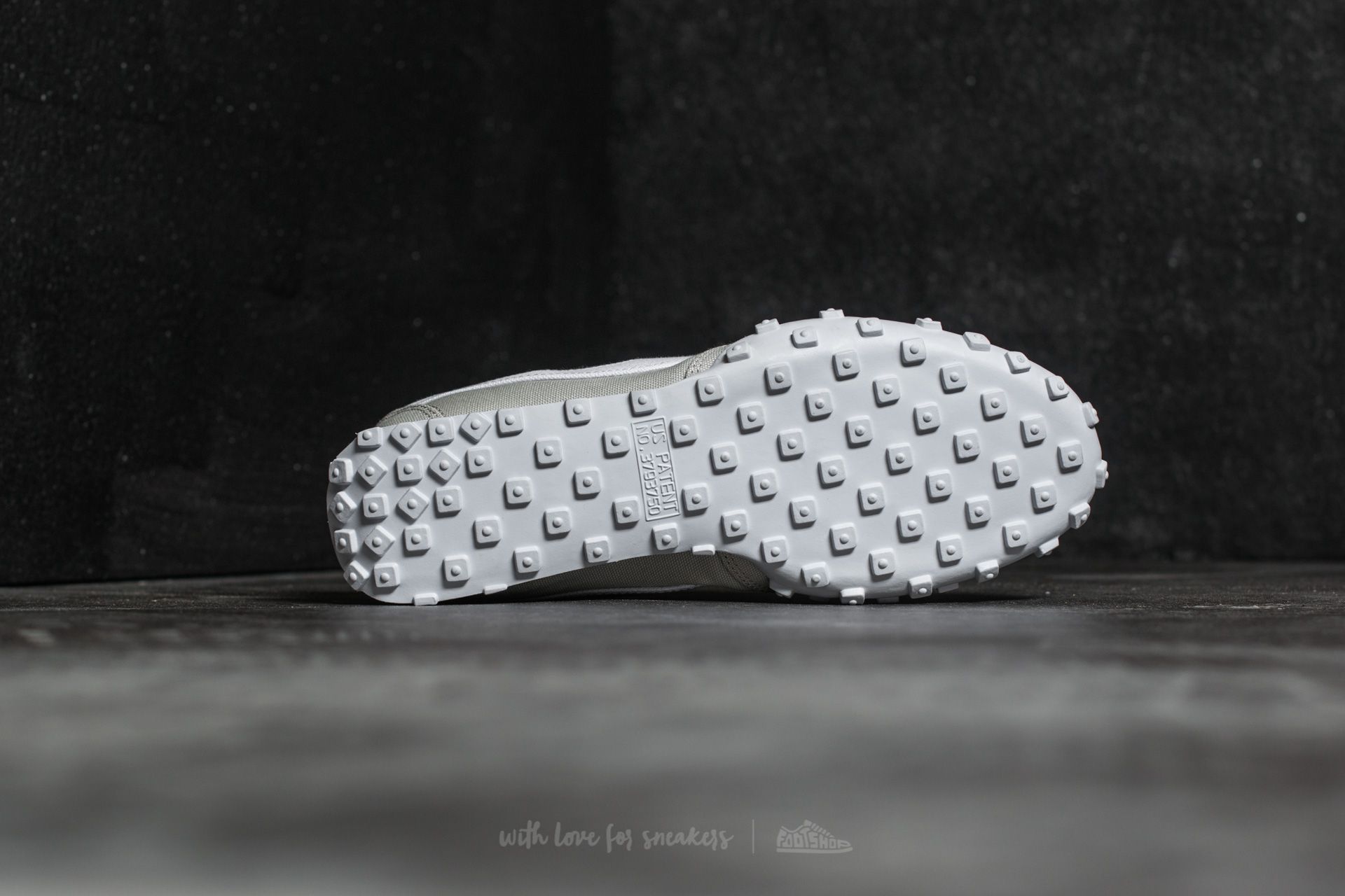 Мъжки кецове и обувки Nike Waffle Racer ´17 TXT Pale Grey/ White-Pure Platinum