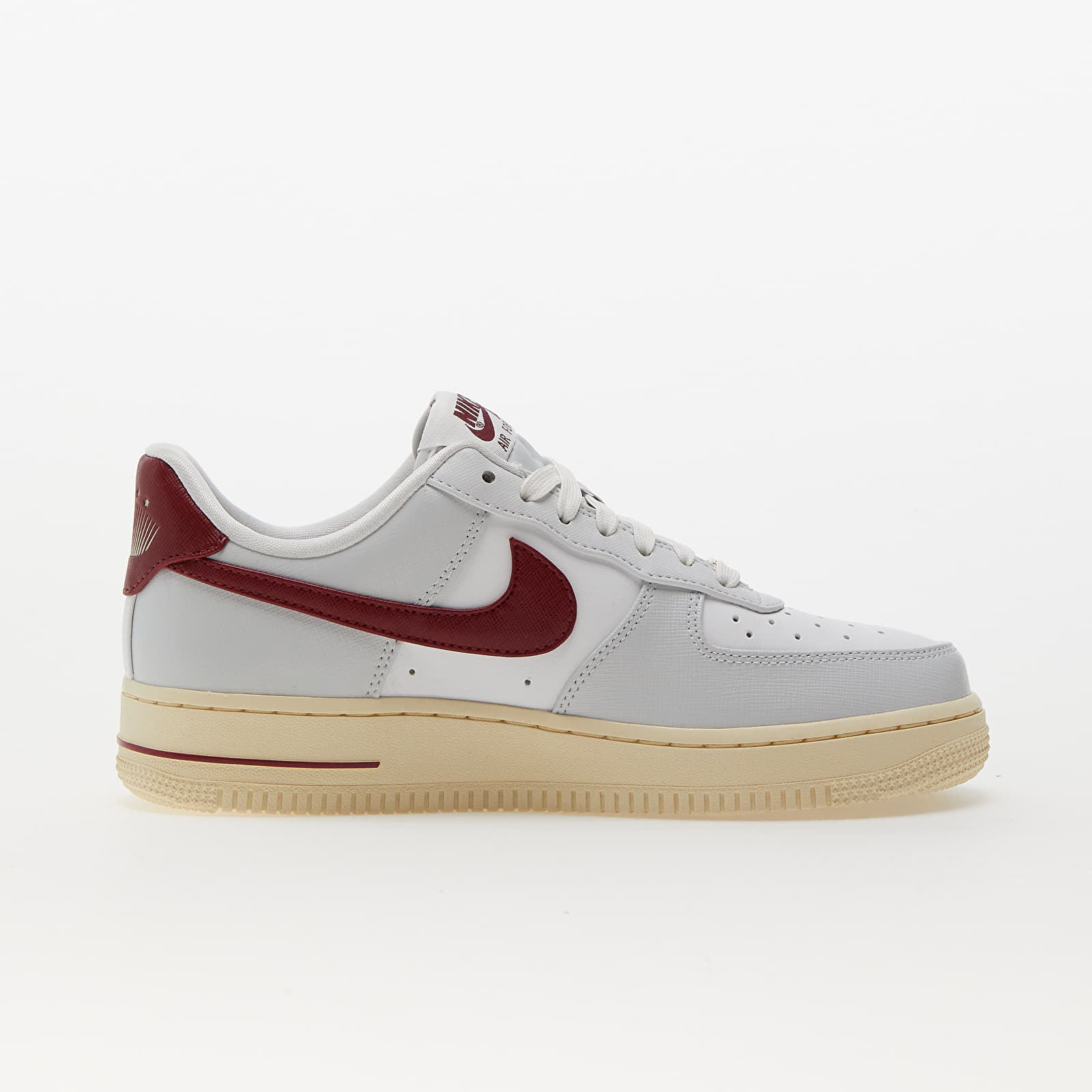 Nike air force 1 discount just do it womens red