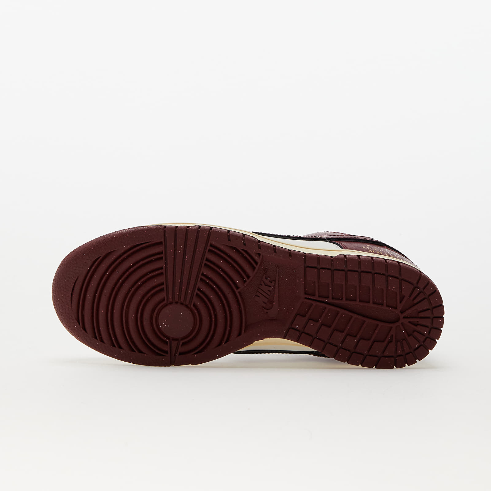 Damesschoenen Nike W Dunk Low Se Sail/ Team Red-Black-Muslin