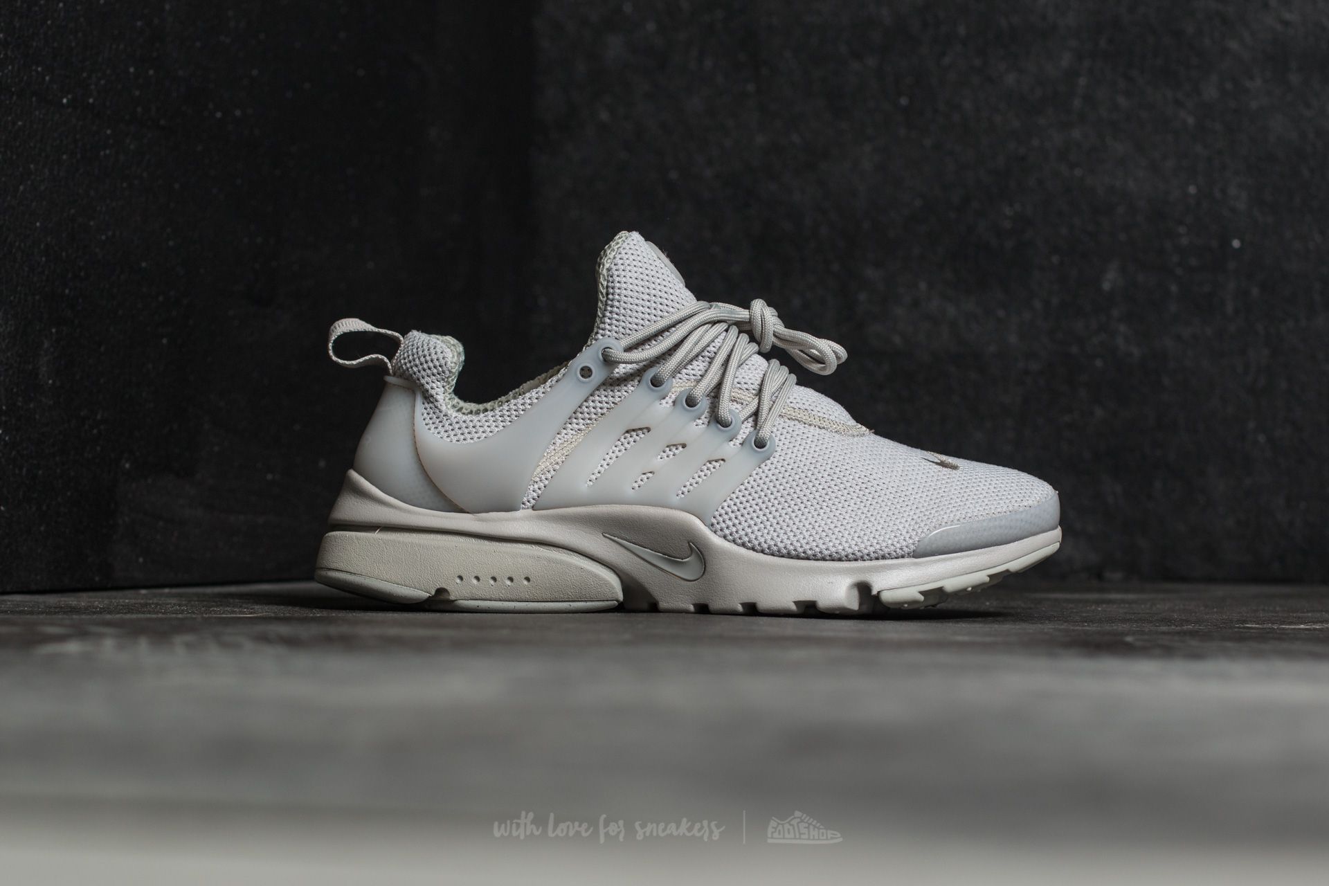 Nike air presto pale grey 2025
