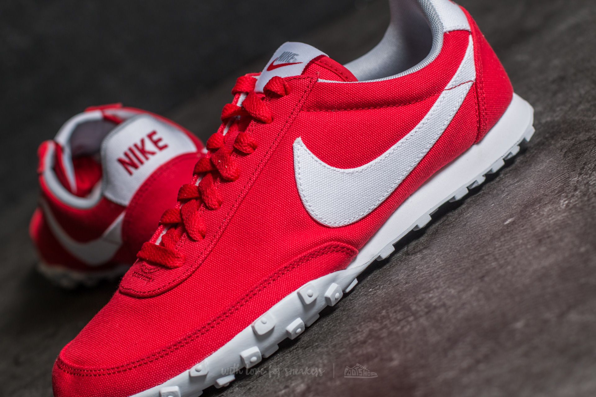 Men s shoes Nike Waffle Racer 17 TXT University Red White Wolf Grey Footshop