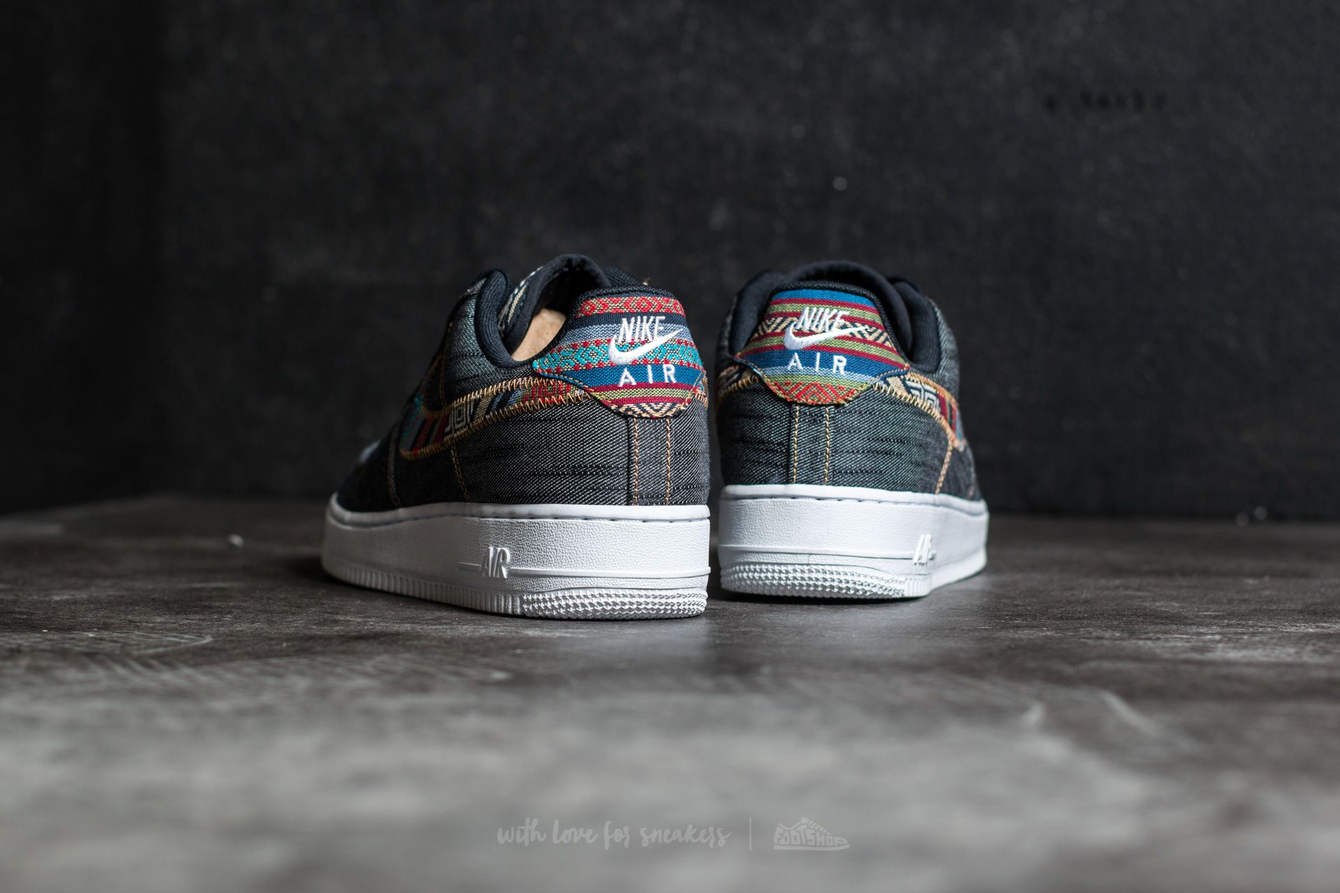 Men s shoes Nike Air Force 1 07 LV8 Dark Obsidian White Footshop