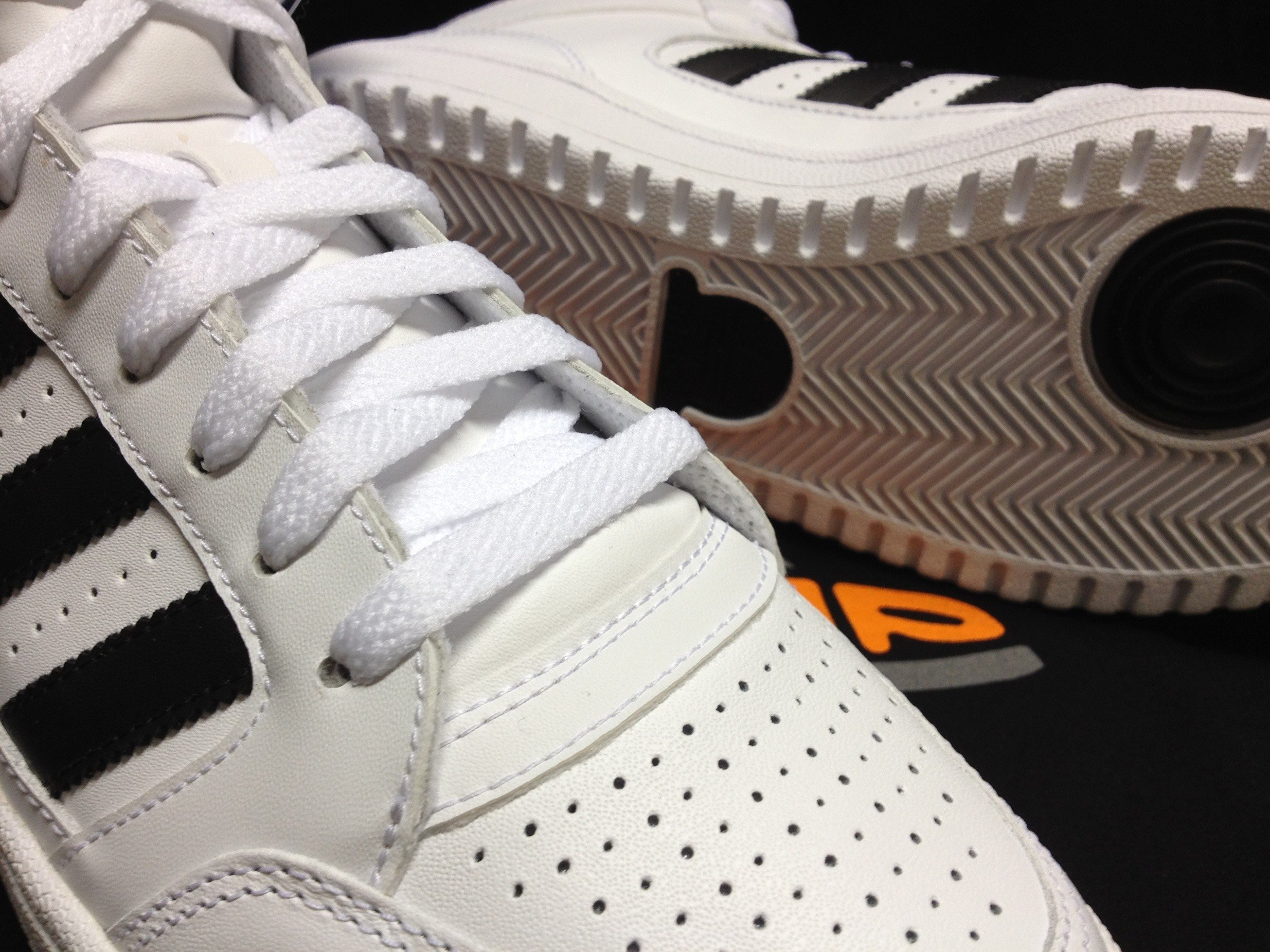 Adidas originals pro play top