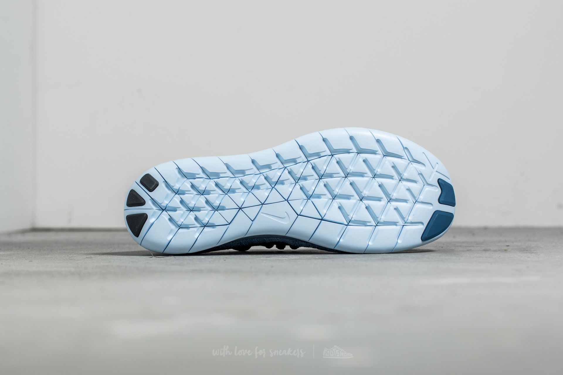 Nike free rn sole top