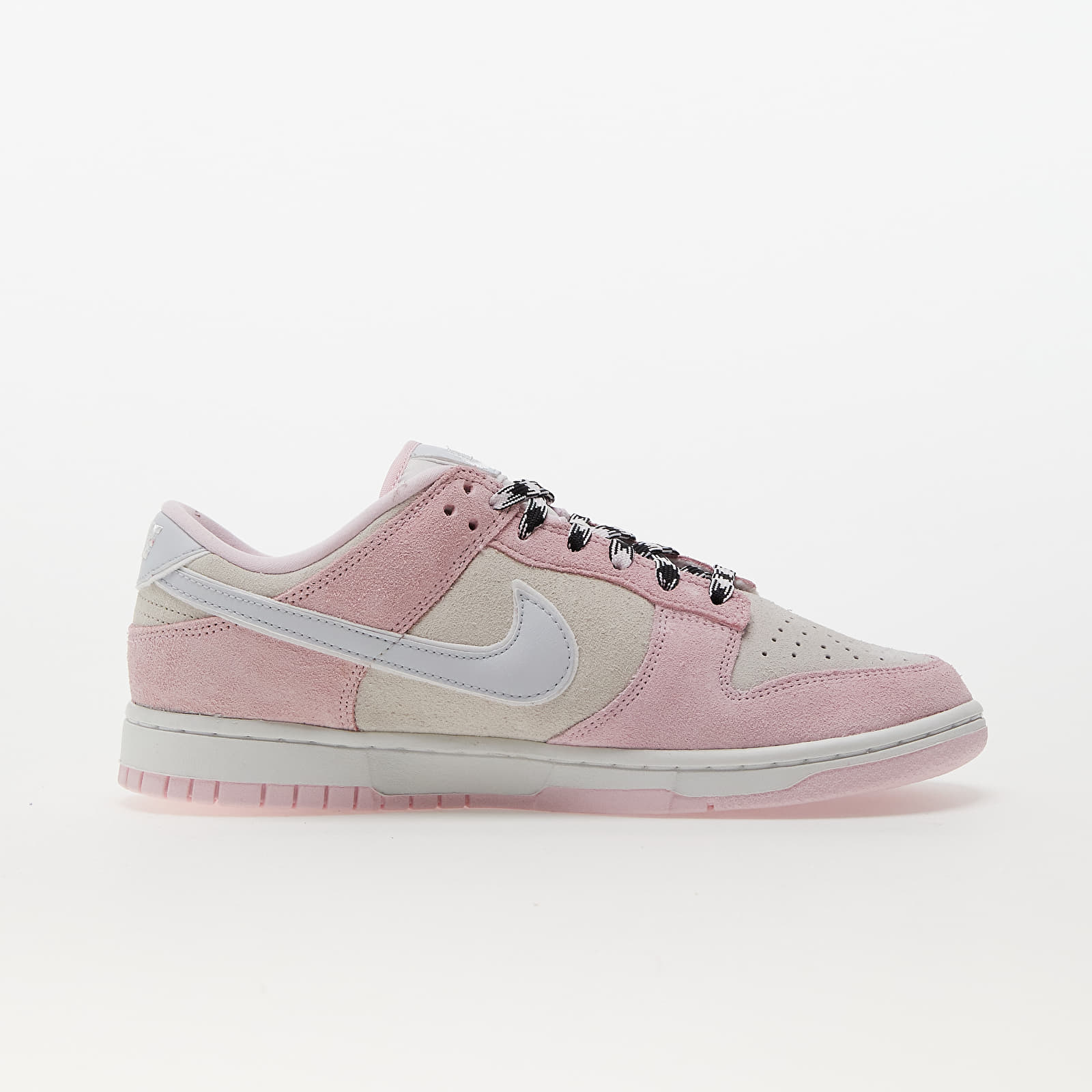Nike dunk hot sale sb low pink