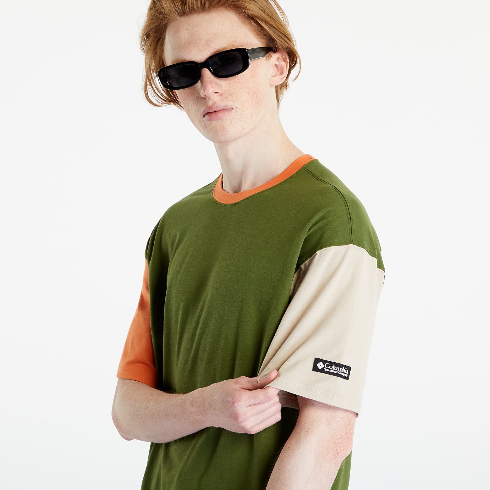 T-shirts Columbia Deschutes Valley™ Short Sleeve Tee Pesto/ Desert Orange/ Beige