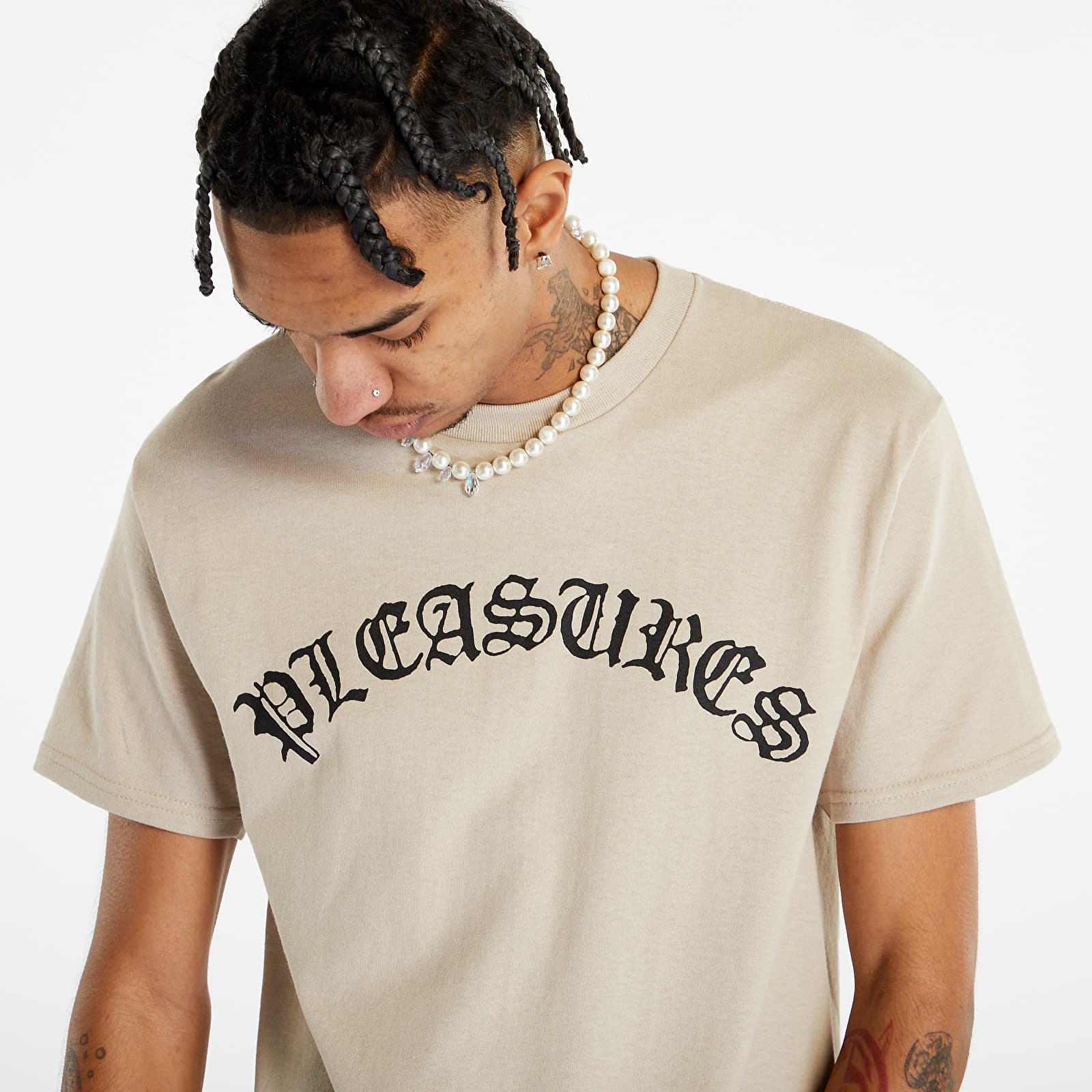 T shirts PLEASURES Old E Logo T Shirt Sand Footshop