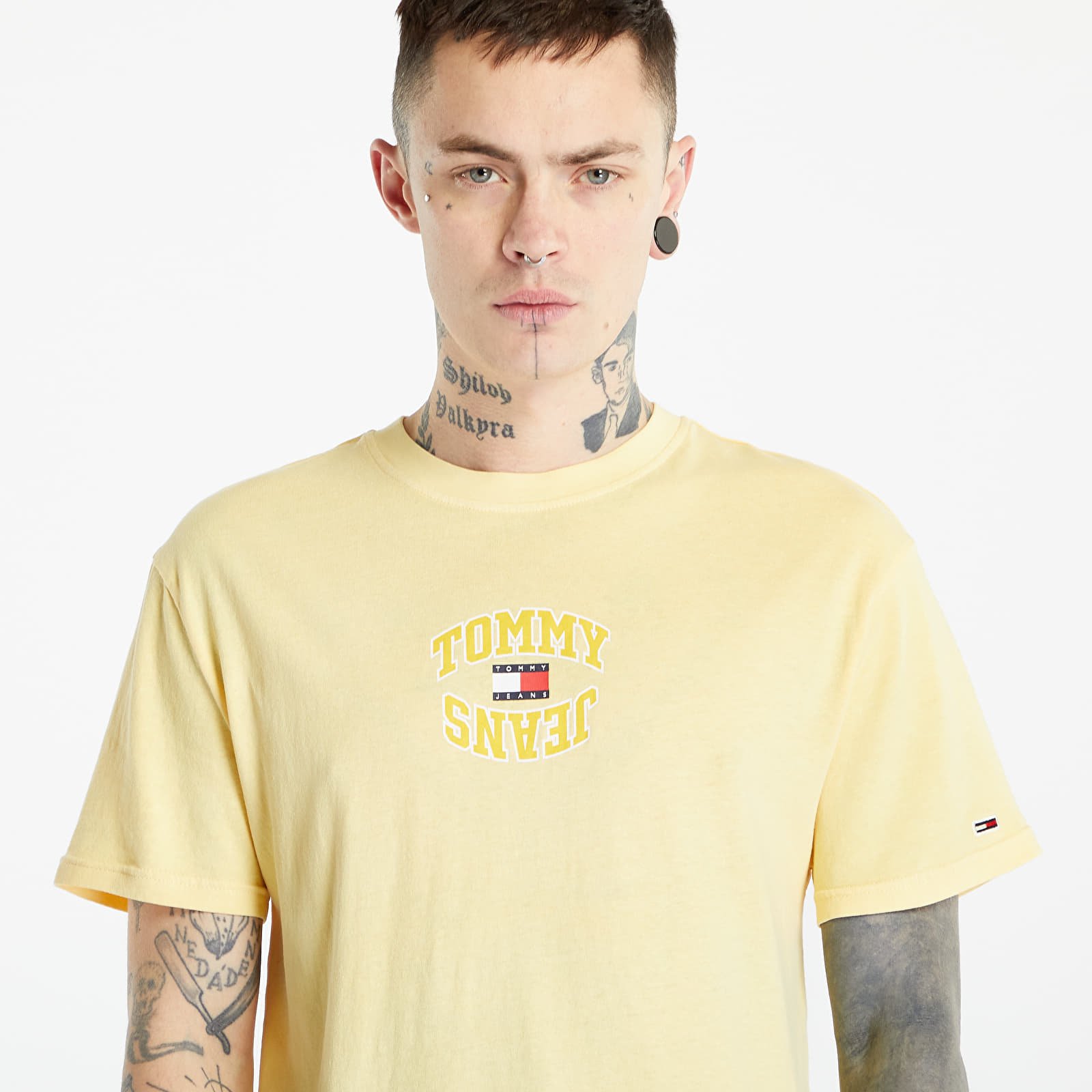 T-shirts Tommy Jeans Mirror Logo Classic Fit T-Shirt Lemon Zest