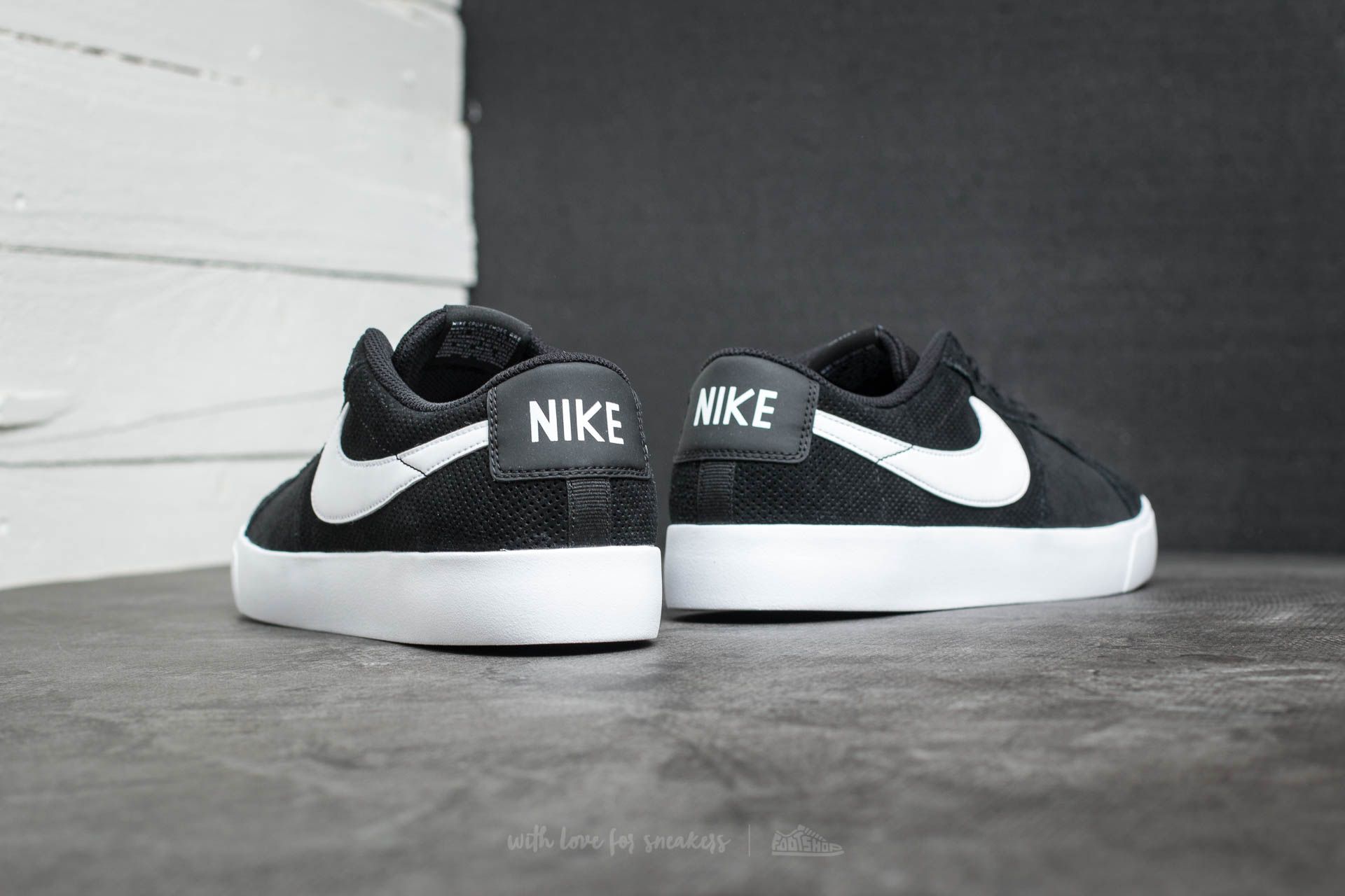 Men's shoes Nike SB Blazer Vapor Black/ White