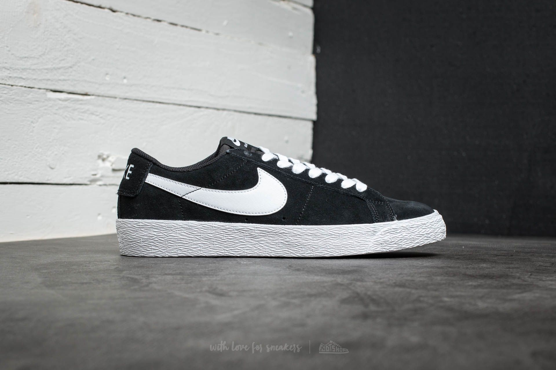 Pánske tenisky a topánky Nike SB Blazer Zoom Low Black/ White-Gum Light Brown