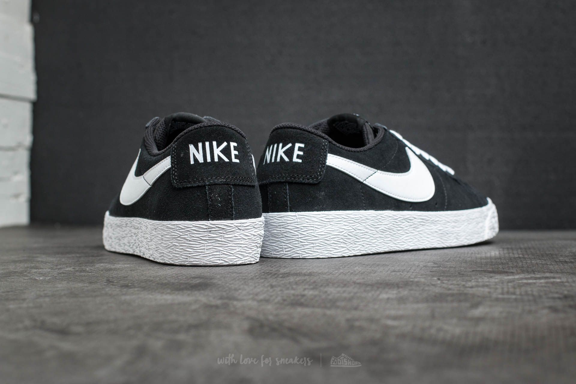 Pánske tenisky a topánky Nike SB Blazer Zoom Low Black/ White-Gum Light Brown