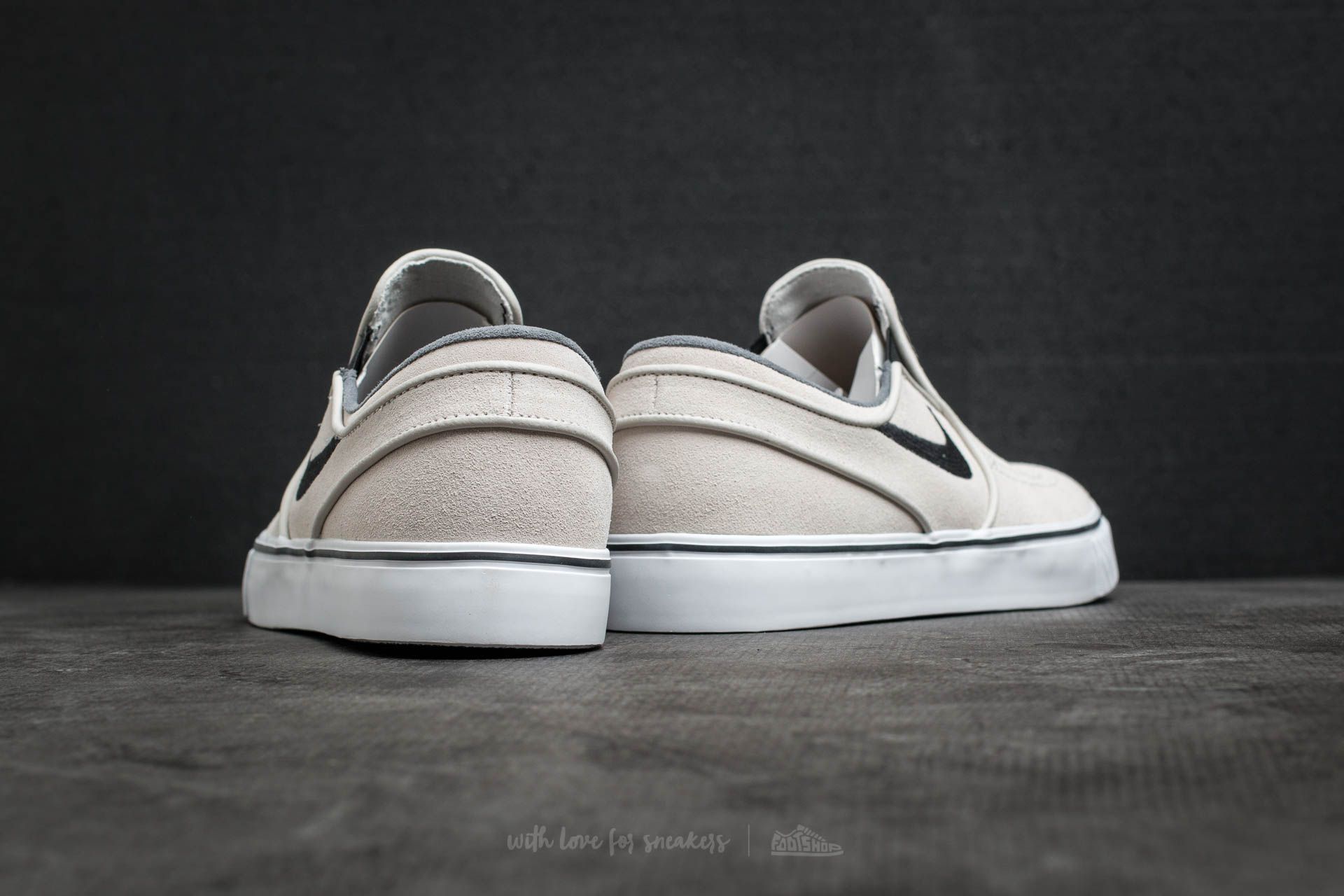 Férfi cipők Nike Zoom Stefan Janoski Slip On Light Bone/ Black-White-Black