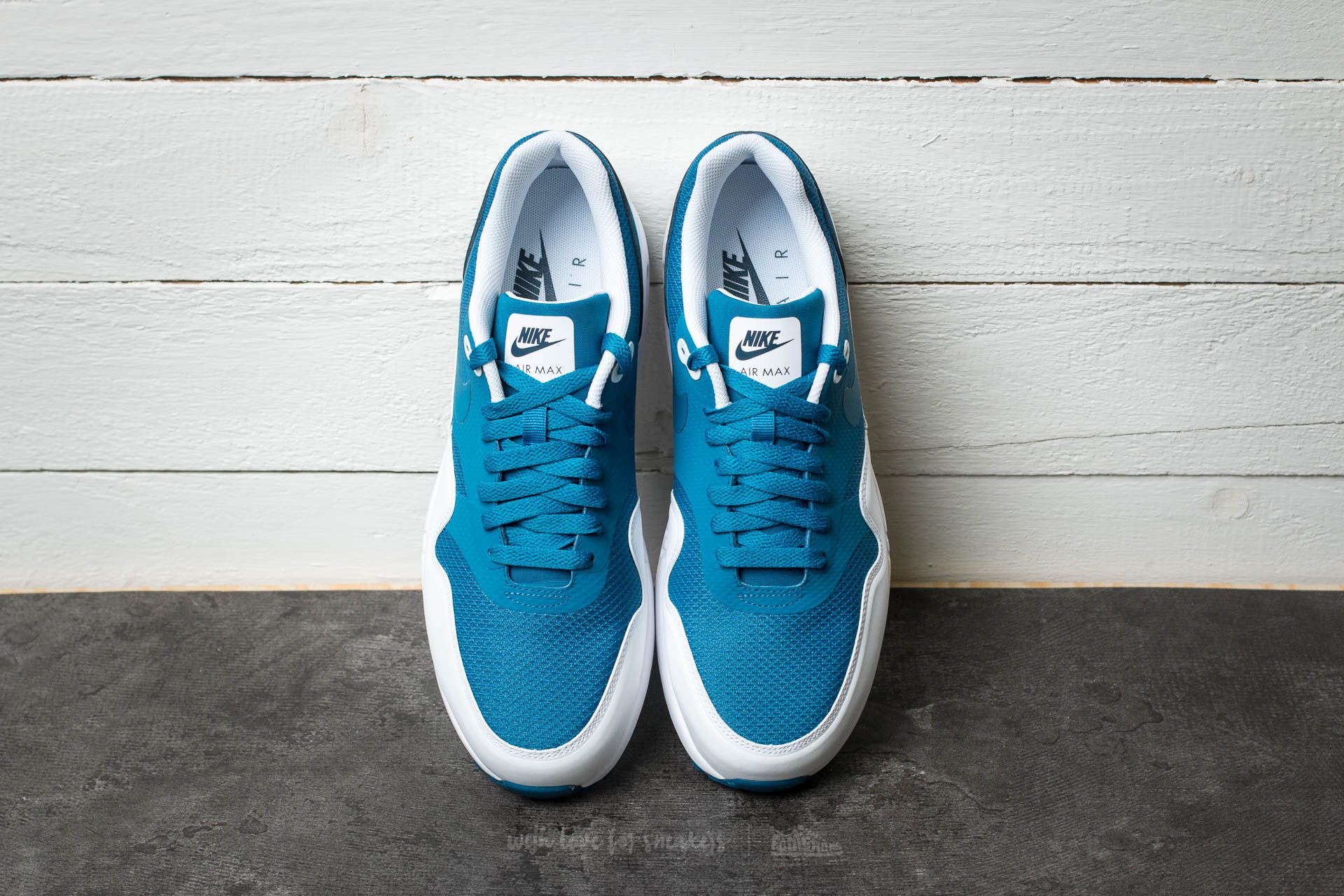 Air max 1 ultra 2.0 essential industrial blue/white hotsell