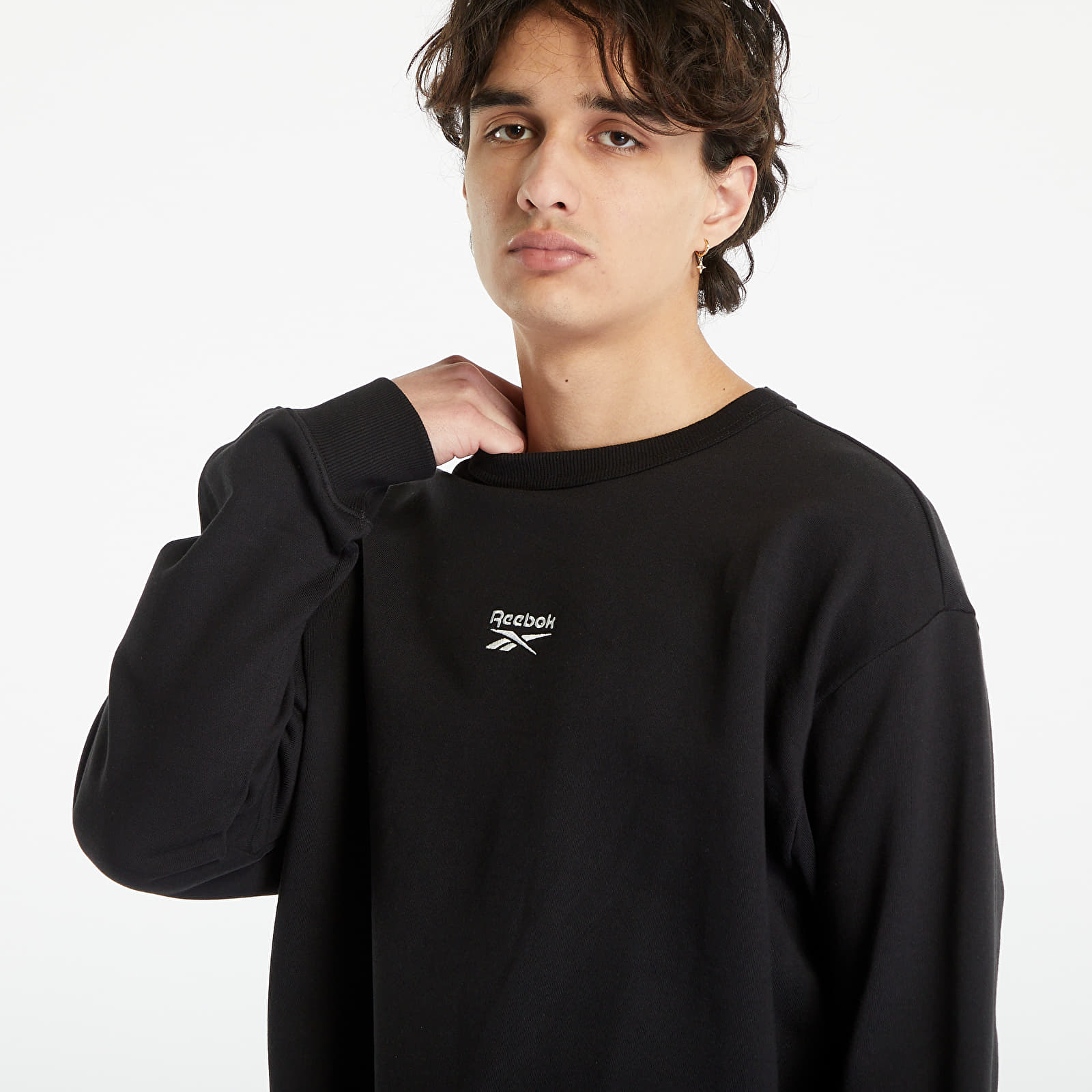 Mikiny a svetry Reebok Cl Sv Crew Black/ Chalk