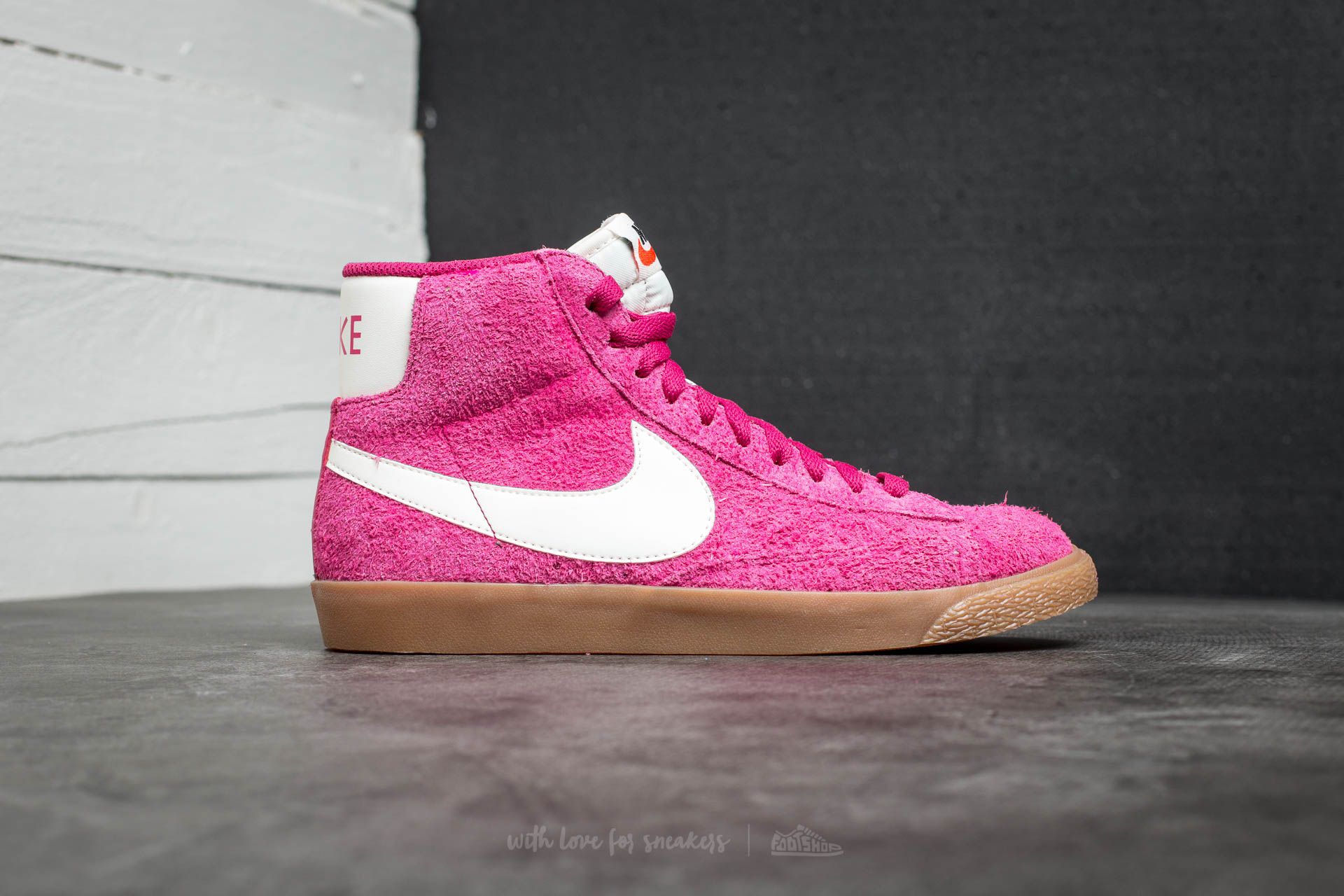 Wmns blazer cheap mid vintage suede