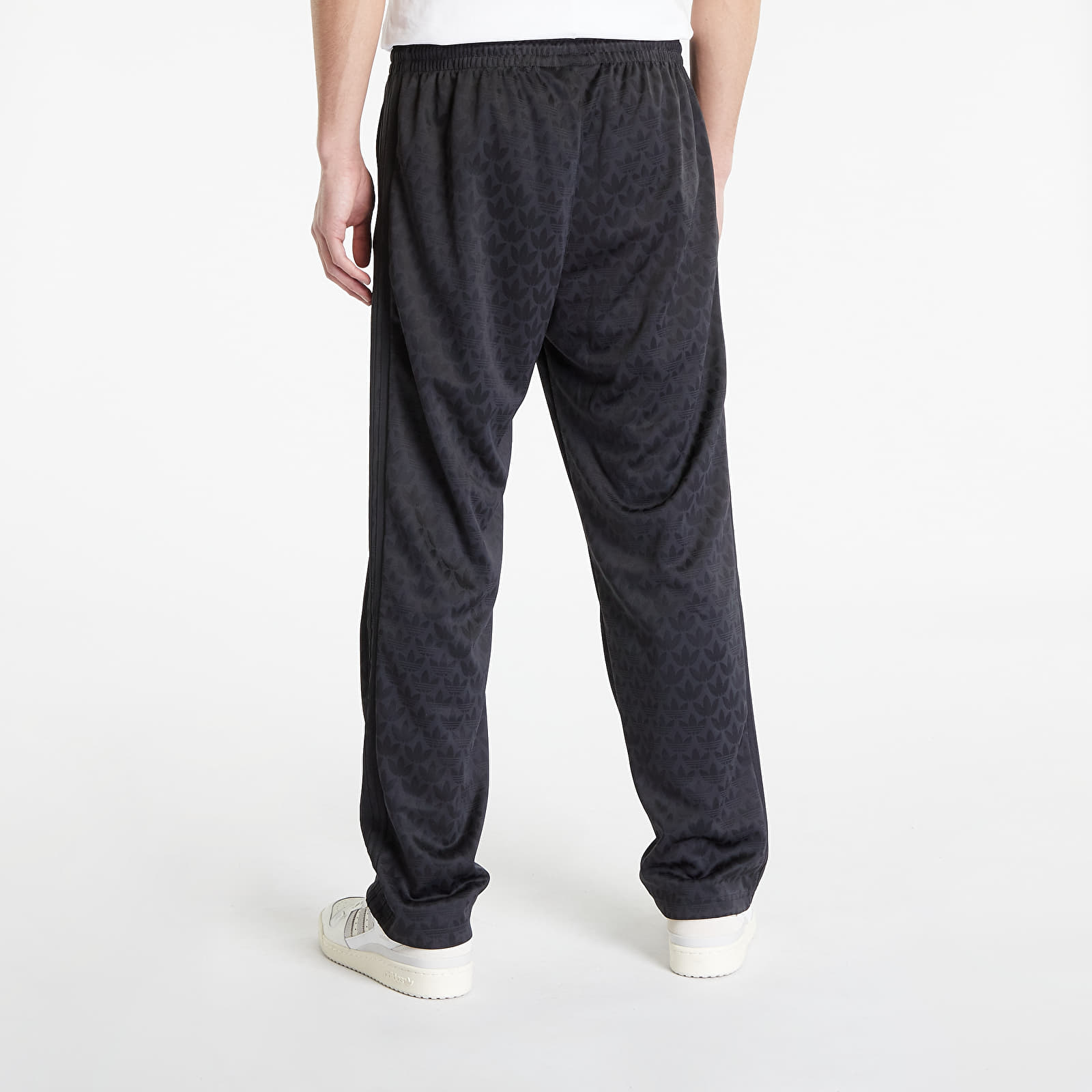 Trenirka hlače  adidas Originals Graphics Monogram Trackpant Black