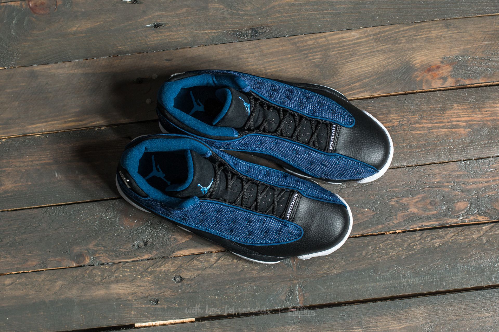 Jordan 13 low blue sale
